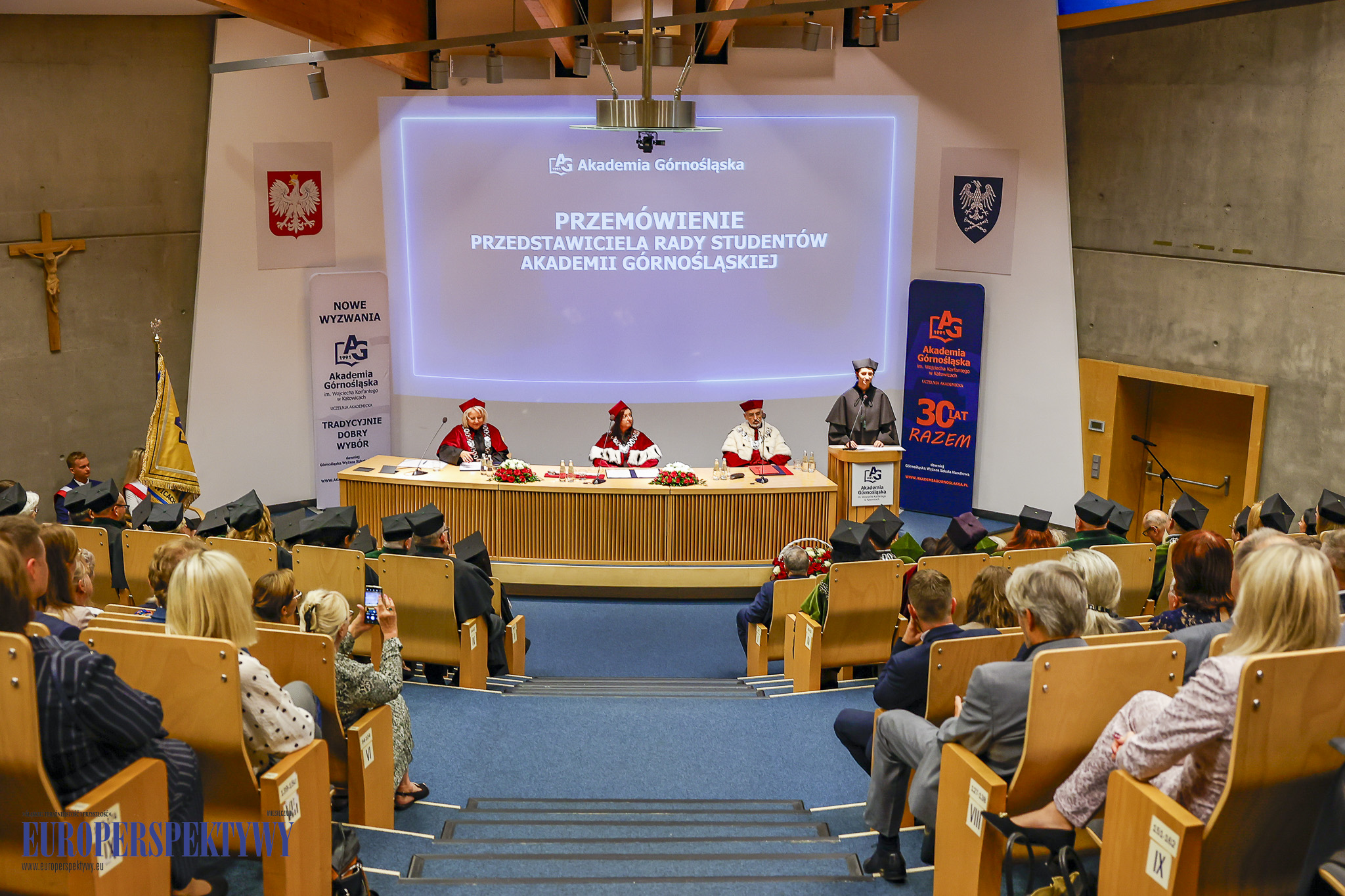 INAUGURACJA ROKU 2023/2024 AKADEMIA GÓRNOŚLĄSKA Europerspektywy Akademia Górnośląska w Katowicach rozpoczęła rok akademicki 2023/2024