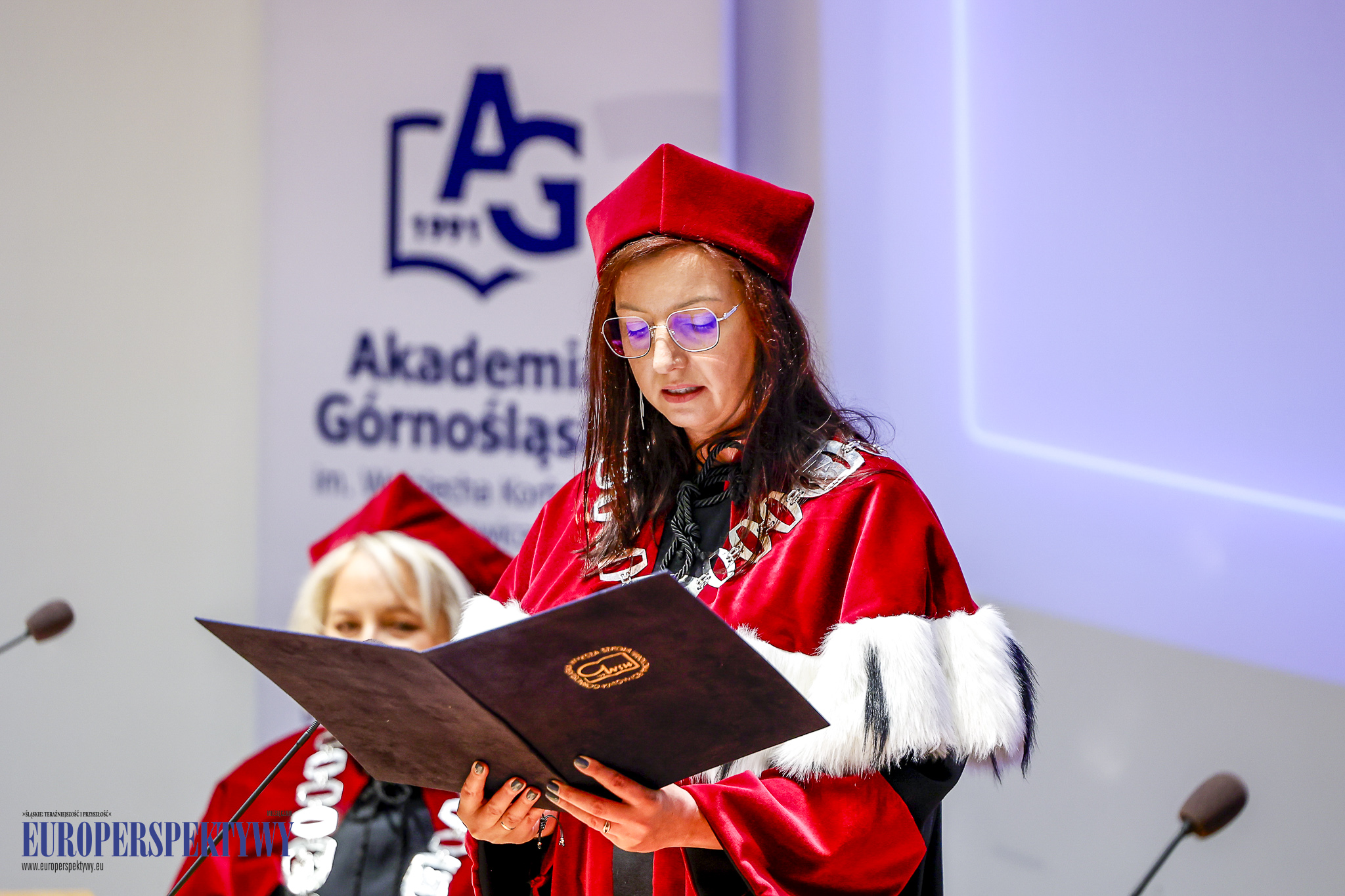 INAUGURACJA ROKU 2023/2024 AKADEMIA GÓRNOŚLĄSKA Europerspektywy Akademia Górnośląska w Katowicach rozpoczęła rok akademicki 2023/2024