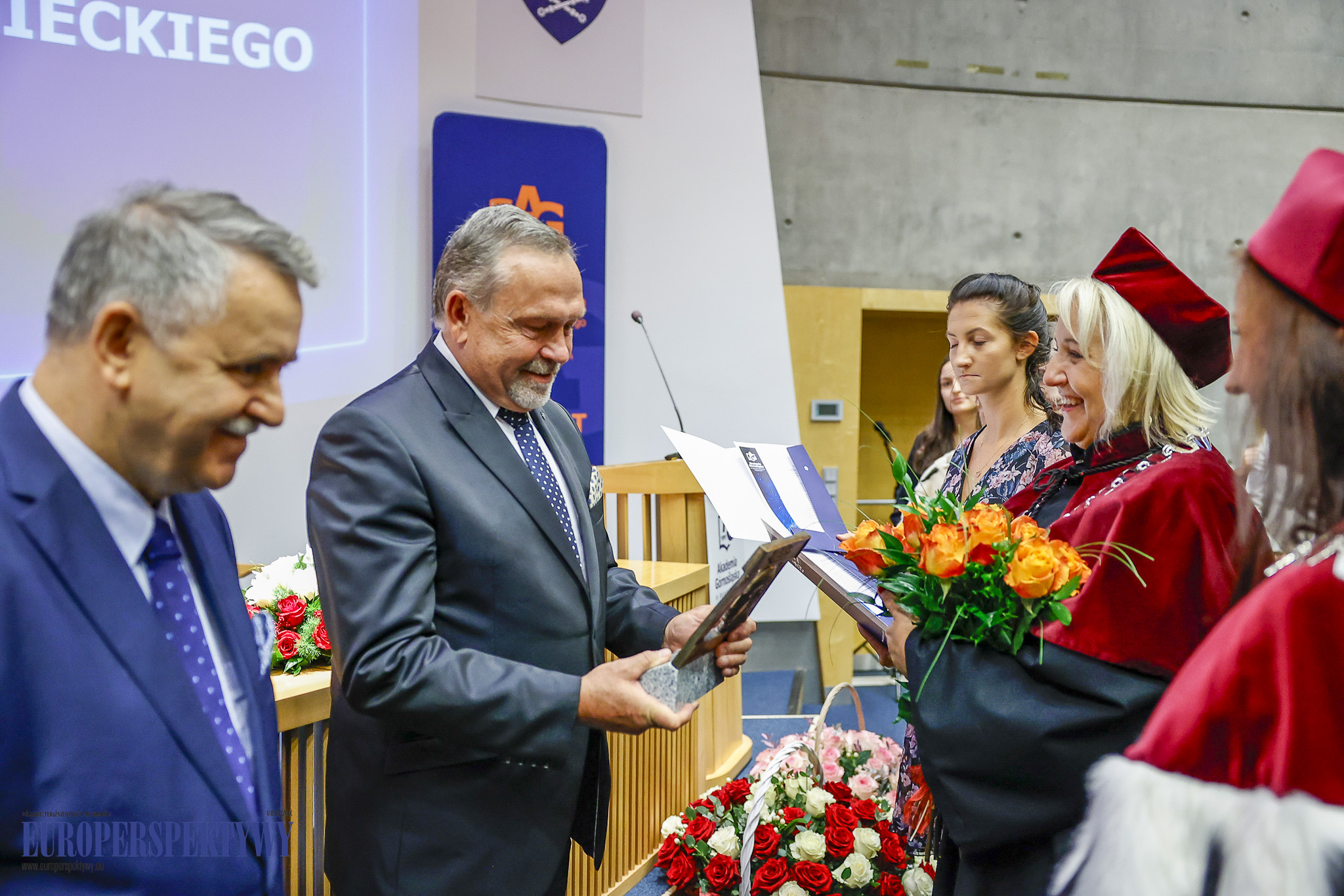 INAUGURACJA ROKU 2023/2024 AKADEMIA GÓRNOŚLĄSKA Europerspektywy Akademia Górnośląska w Katowicach rozpoczęła rok akademicki 2023/2024