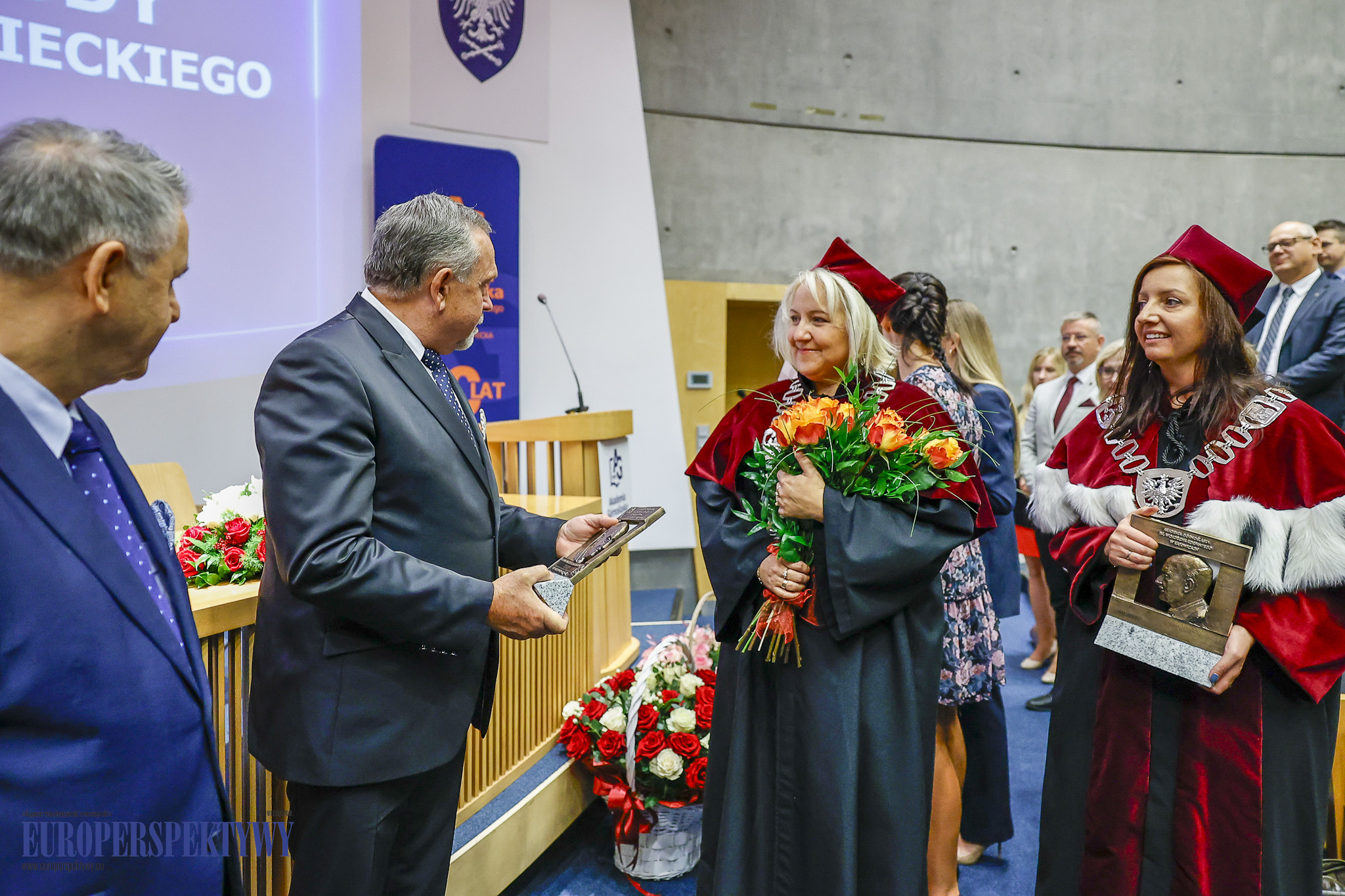 INAUGURACJA ROKU 2023/2024 AKADEMIA GÓRNOŚLĄSKA Europerspektywy Akademia Górnośląska w Katowicach rozpoczęła rok akademicki 2023/2024