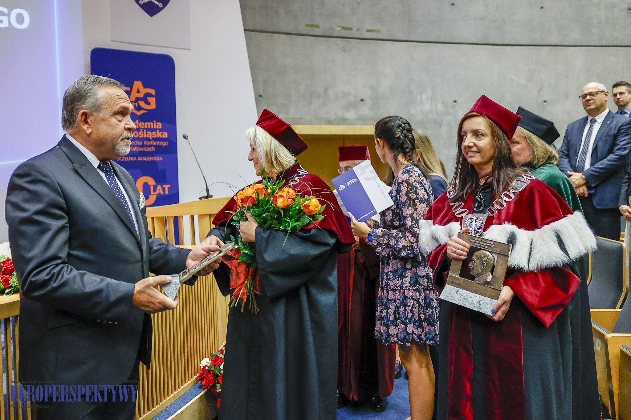 INAUGURACJA ROKU 2023/2024 AKADEMIA GÓRNOŚLĄSKA Europerspektywy Akademia Górnośląska w Katowicach rozpoczęła rok akademicki 2023/2024