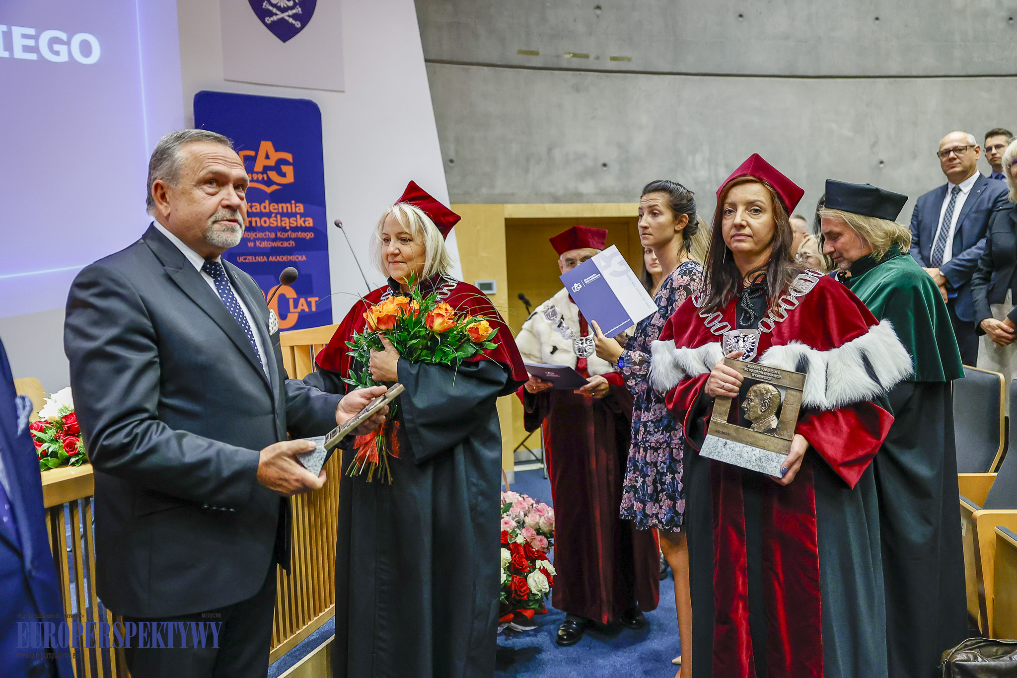 INAUGURACJA ROKU 2023/2024 AKADEMIA GÓRNOŚLĄSKA Europerspektywy Akademia Górnośląska w Katowicach rozpoczęła rok akademicki 2023/2024