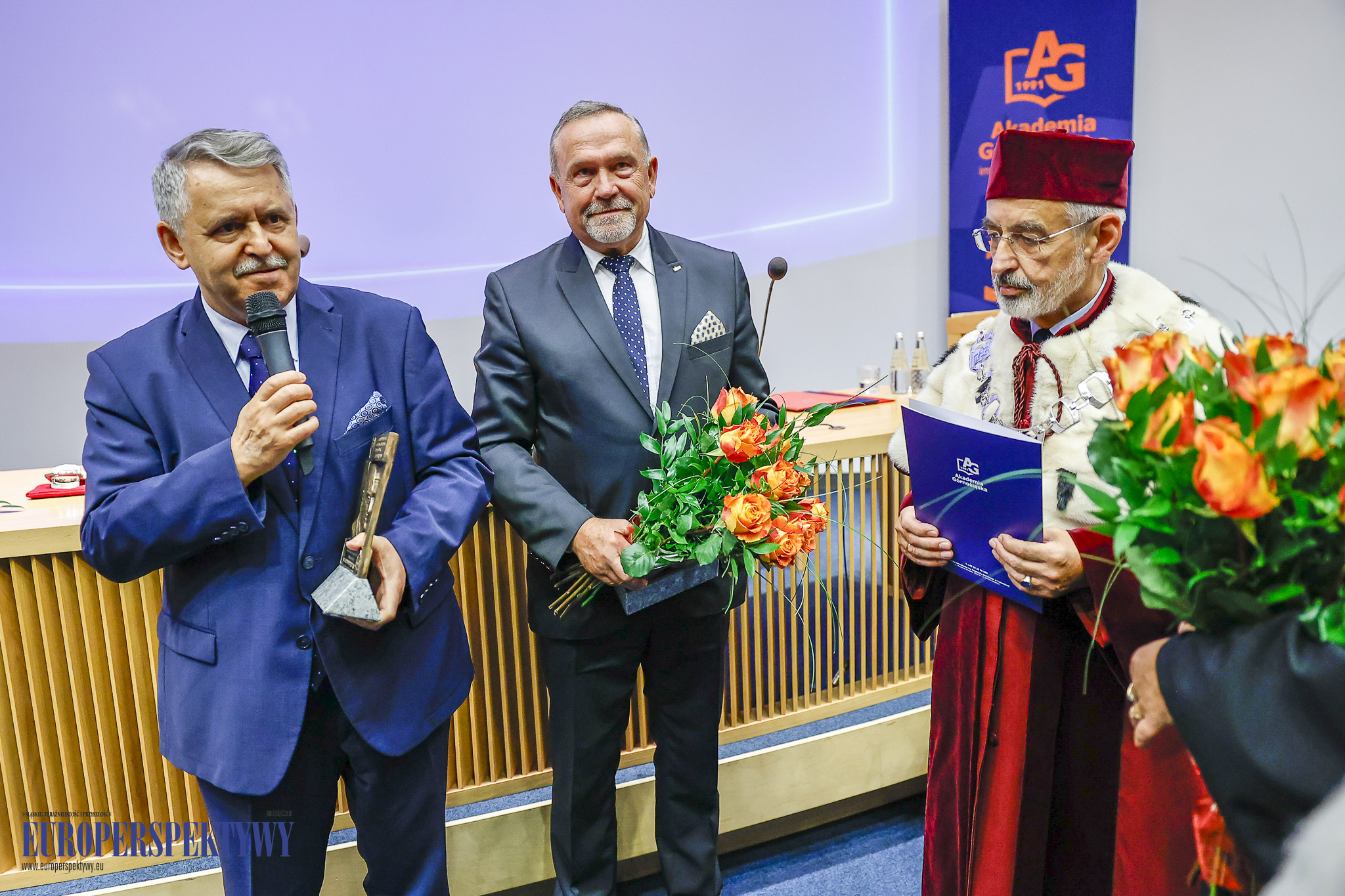 INAUGURACJA ROKU 2023/2024 AKADEMIA GÓRNOŚLĄSKA Europerspektywy Akademia Górnośląska w Katowicach rozpoczęła rok akademicki 2023/2024