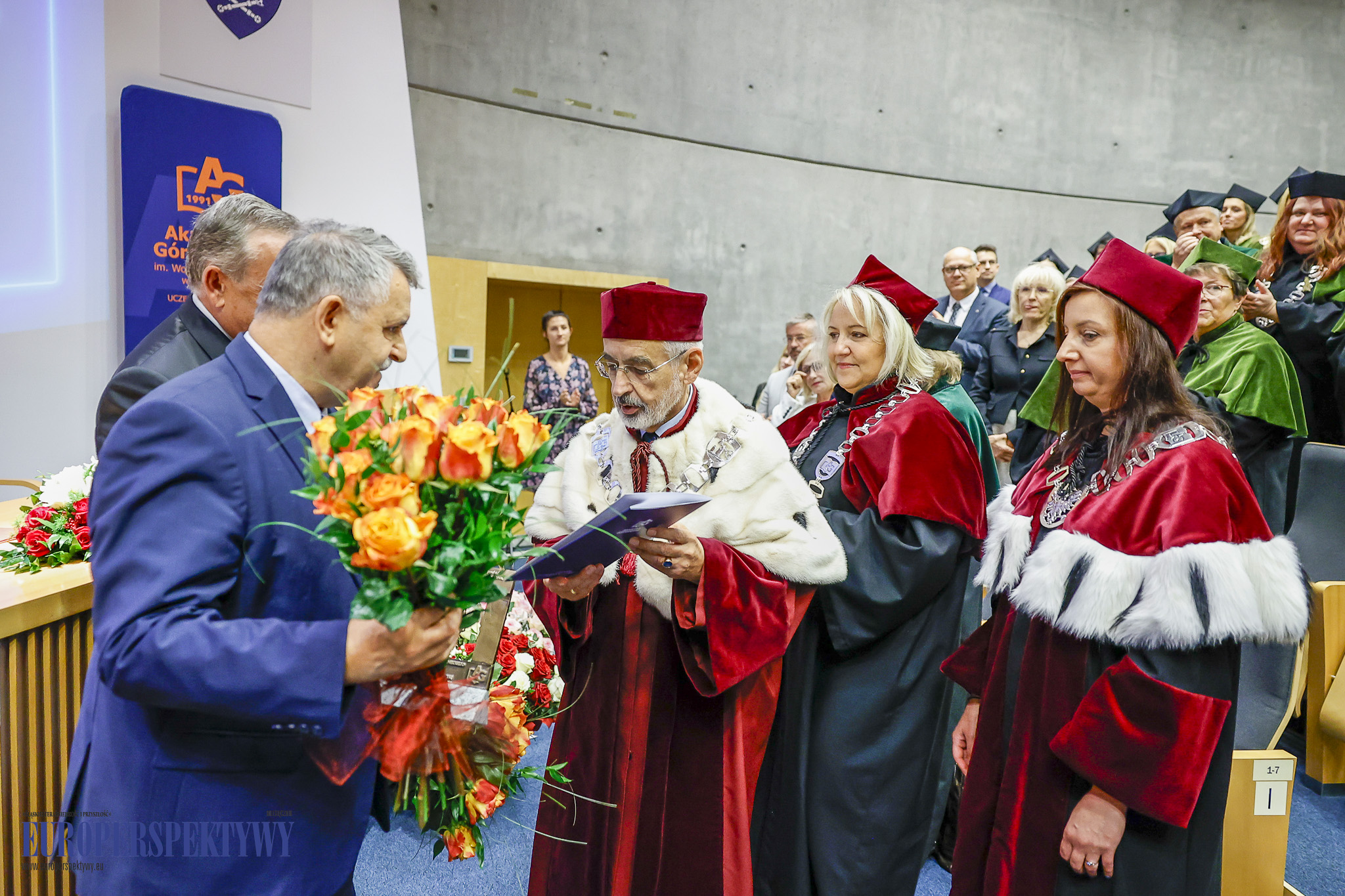 INAUGURACJA ROKU 2023/2024 AKADEMIA GÓRNOŚLĄSKA Europerspektywy Akademia Górnośląska w Katowicach rozpoczęła rok akademicki 2023/2024