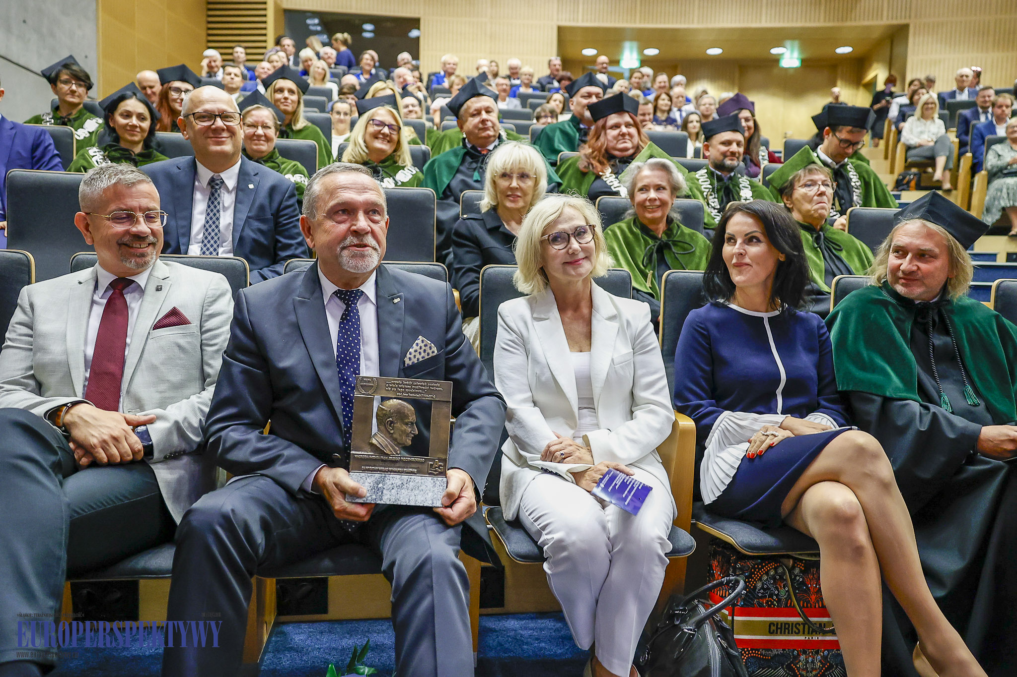 INAUGURACJA ROKU 2023/2024 AKADEMIA GÓRNOŚLĄSKA Europerspektywy Akademia Górnośląska w Katowicach rozpoczęła rok akademicki 2023/2024