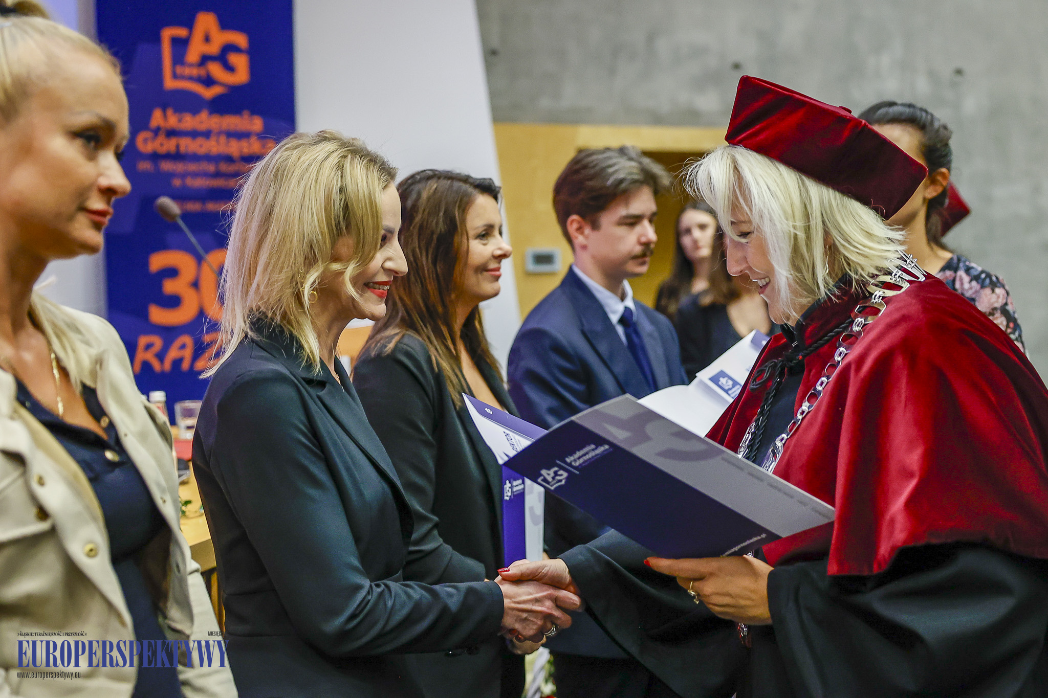 INAUGURACJA ROKU 2023/2024 AKADEMIA GÓRNOŚLĄSKA Europerspektywy Akademia Górnośląska w Katowicach rozpoczęła rok akademicki 2023/2024