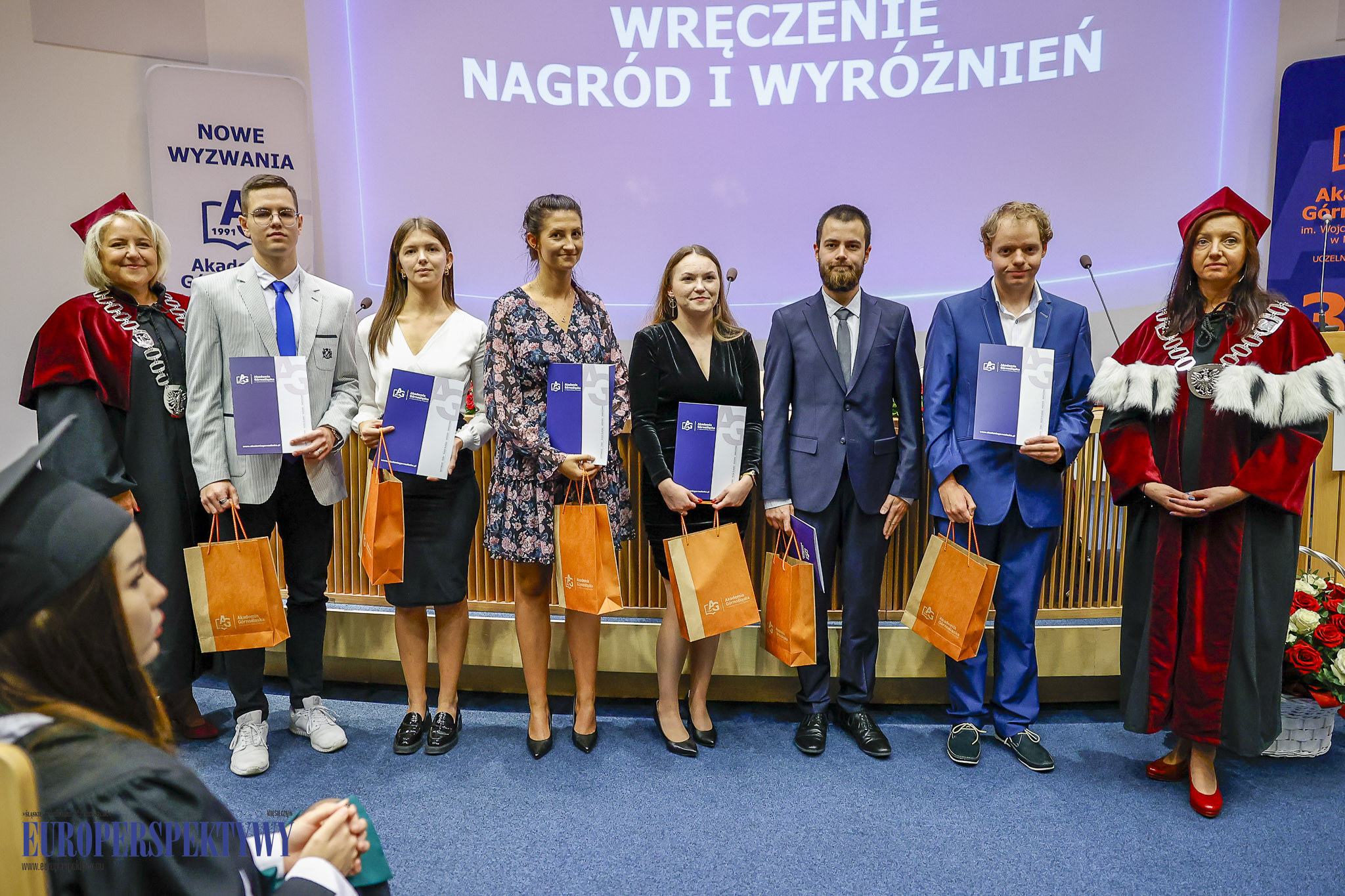 INAUGURACJA ROKU 2023/2024 AKADEMIA GÓRNOŚLĄSKA Europerspektywy Akademia Górnośląska w Katowicach rozpoczęła rok akademicki 2023/2024