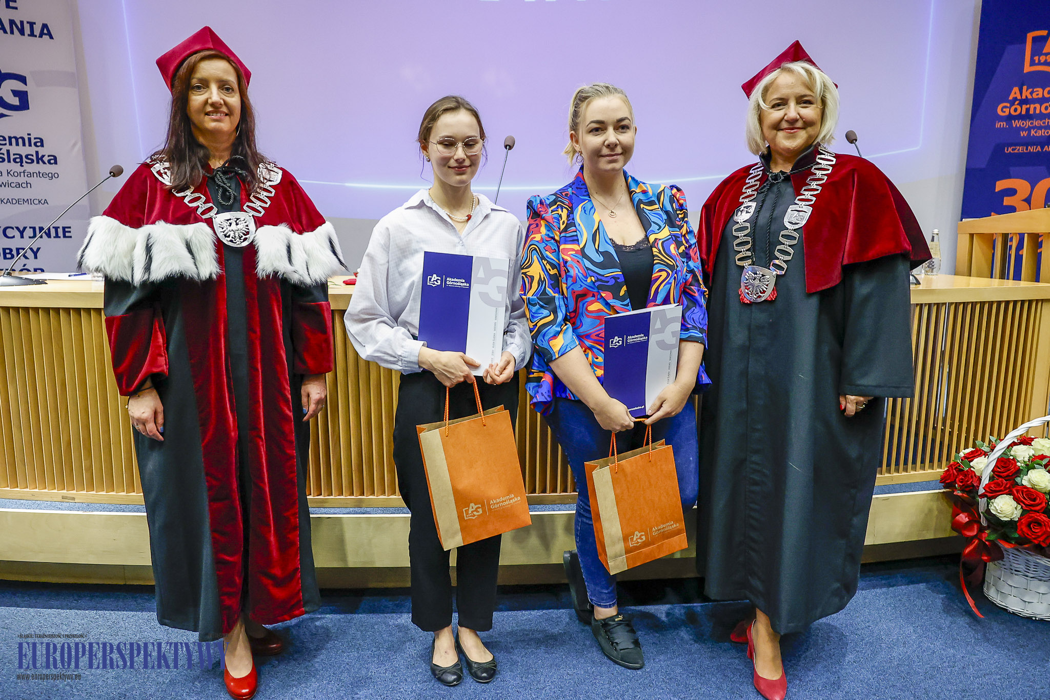 INAUGURACJA ROKU 2023/2024 AKADEMIA GÓRNOŚLĄSKA Europerspektywy Akademia Górnośląska w Katowicach rozpoczęła rok akademicki 2023/2024