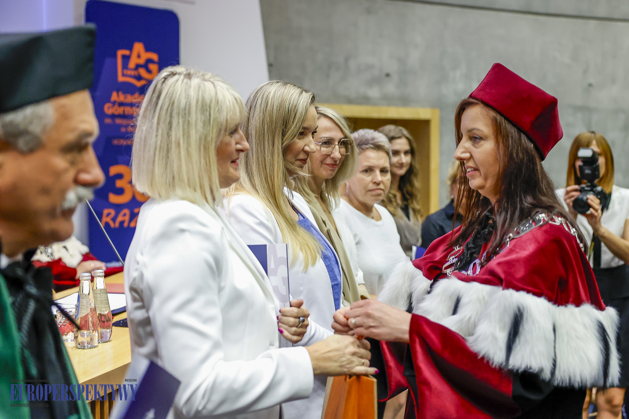 INAUGURACJA ROKU 2023/2024 AKADEMIA GÓRNOŚLĄSKA Europerspektywy Akademia Górnośląska w Katowicach rozpoczęła rok akademicki 2023/2024