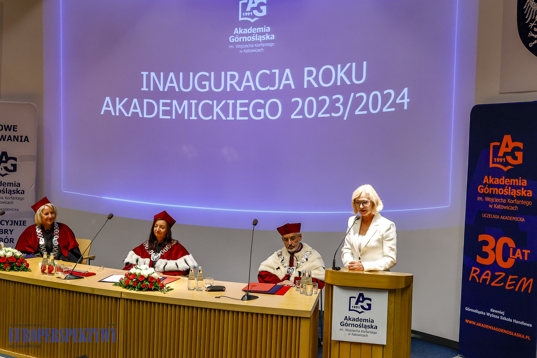 INAUGURACJA ROKU 2023/2024 AKADEMIA GÓRNOŚLĄSKA Europerspektywy Akademia Górnośląska w Katowicach rozpoczęła rok akademicki 2023/2024