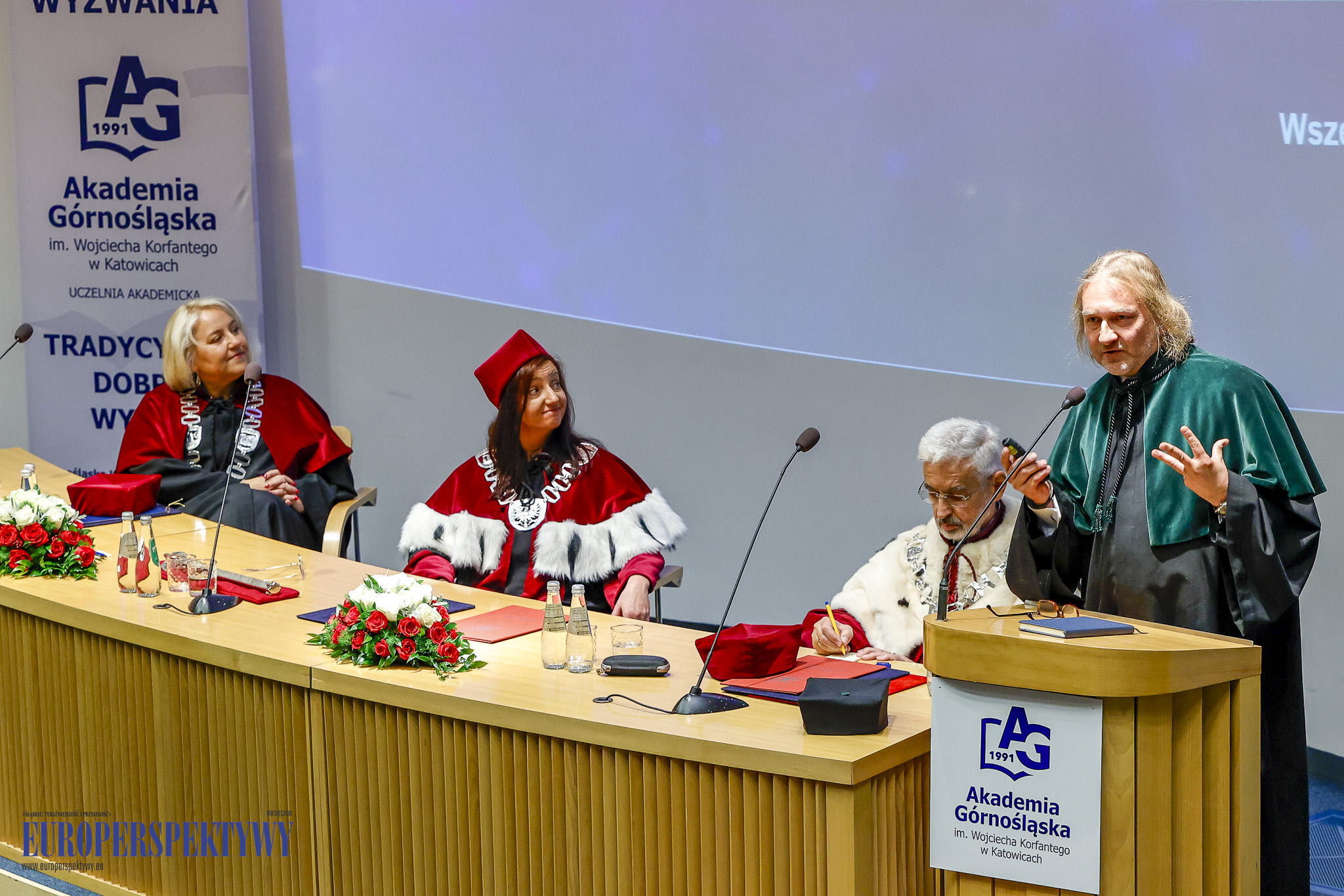 INAUGURACJA ROKU 2023/2024 AKADEMIA GÓRNOŚLĄSKA Europerspektywy Akademia Górnośląska w Katowicach rozpoczęła rok akademicki 2023/2024