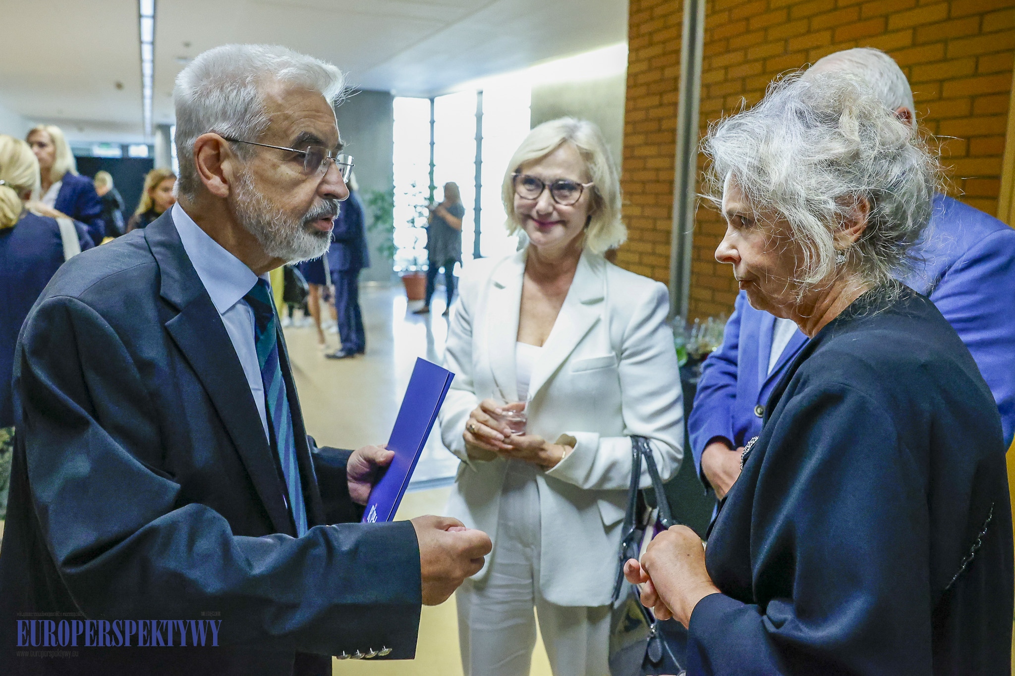 INAUGURACJA ROKU 2023/2024 AKADEMIA GÓRNOŚLĄSKA Europerspektywy Akademia Górnośląska w Katowicach rozpoczęła rok akademicki 2023/2024