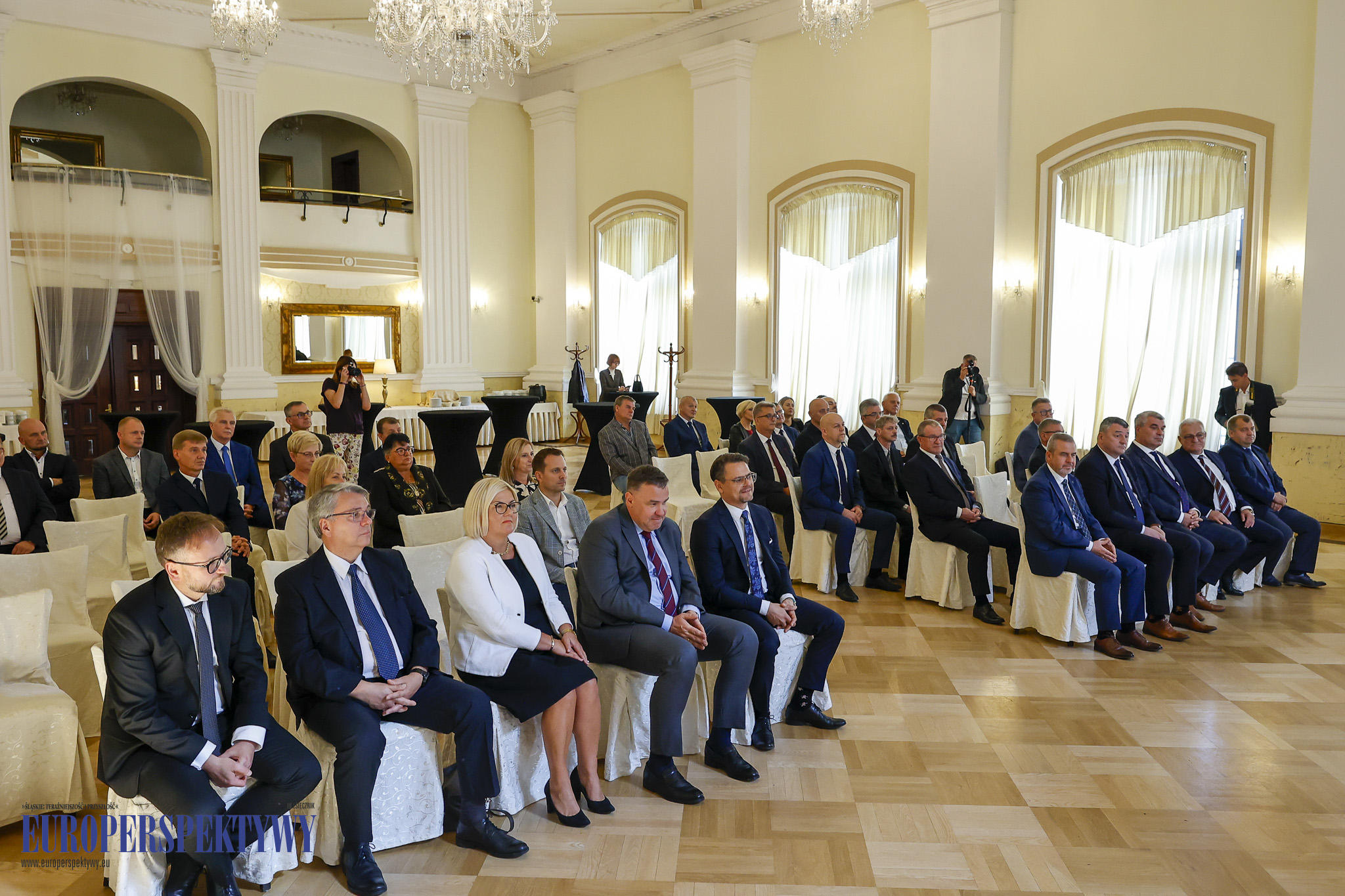 Europerspektywy Huta Pokój Profile: Zasłużony Pracownik