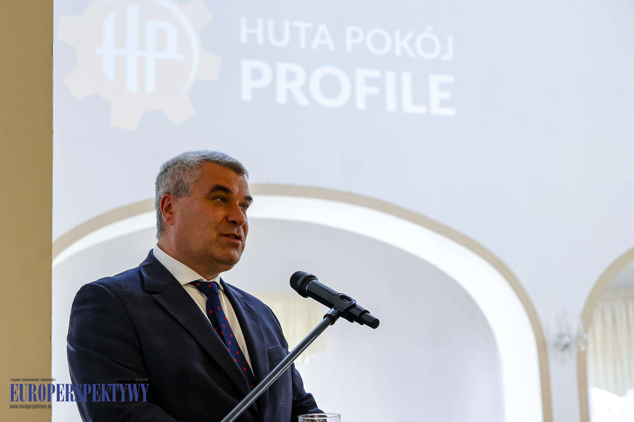 Europerspektywy Huta Pokój Profile: Zasłużony Pracownik