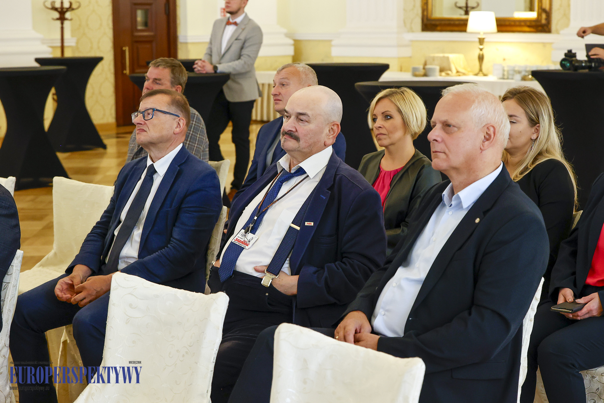 Europerspektywy Huta Pokój Profile: Zasłużony Pracownik