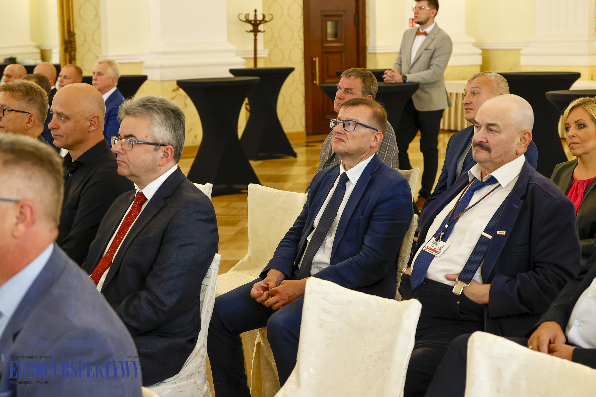 Europerspektywy Huta Pokój Profile: Zasłużony Pracownik