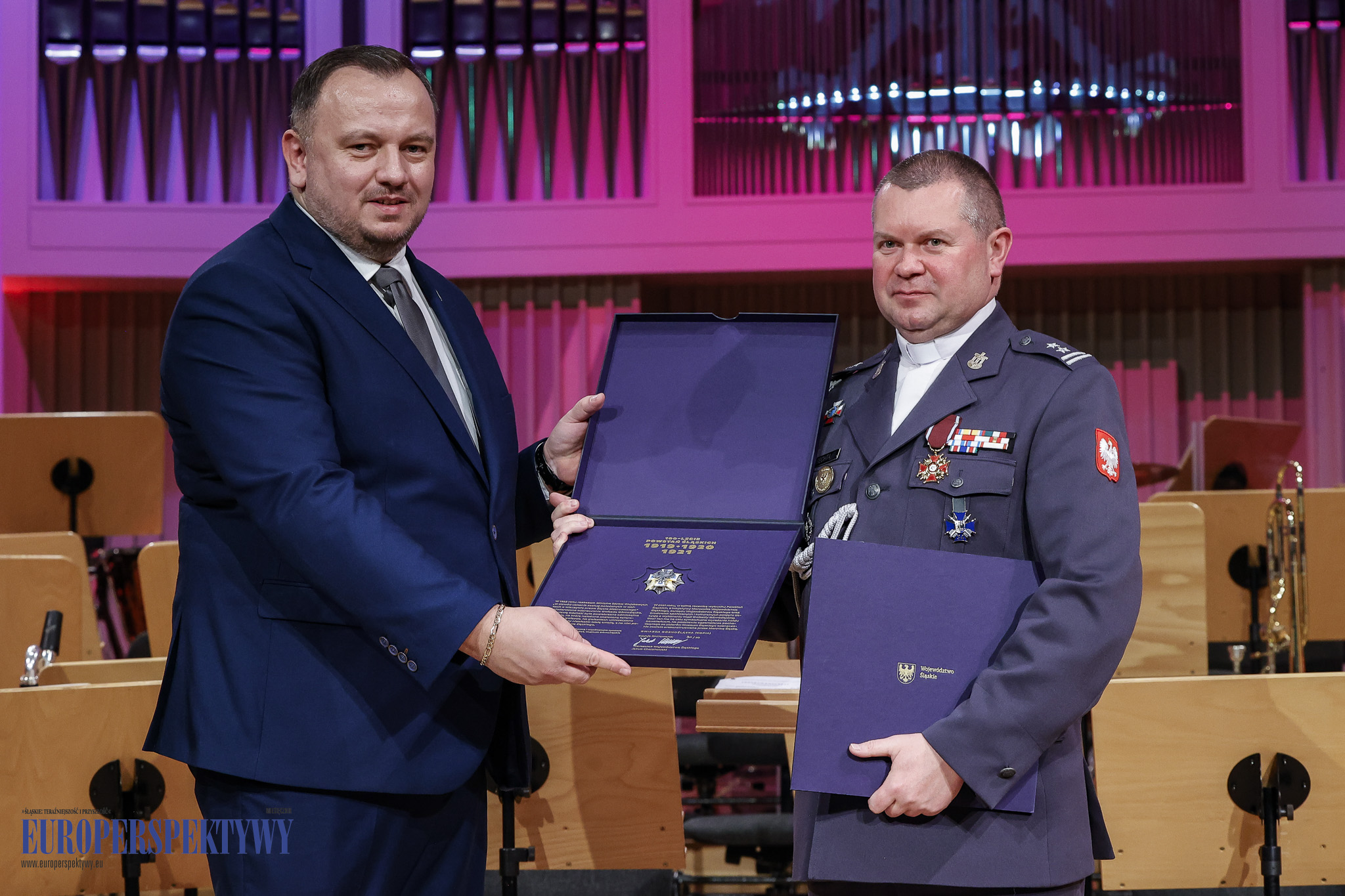 _MGL0358 Europerspektywy Gwiazda Górnośląska pamięci powstań Śląskich