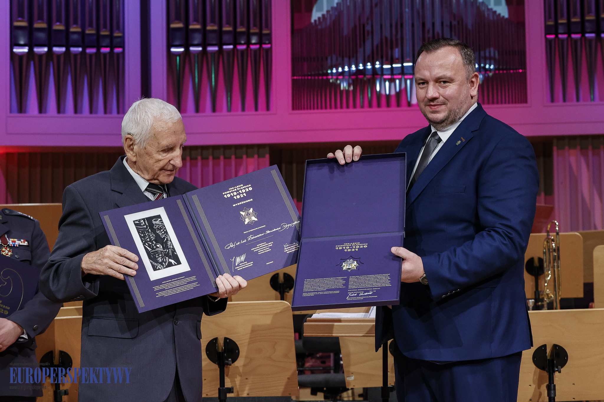 _MGL0473 Europerspektywy Gwiazda Górnośląska pamięci powstań Śląskich