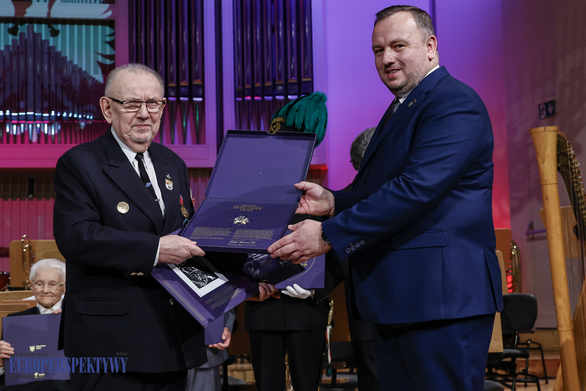 _MGL0941 Europerspektywy Gwiazda Górnośląska pamięci powstań Śląskich