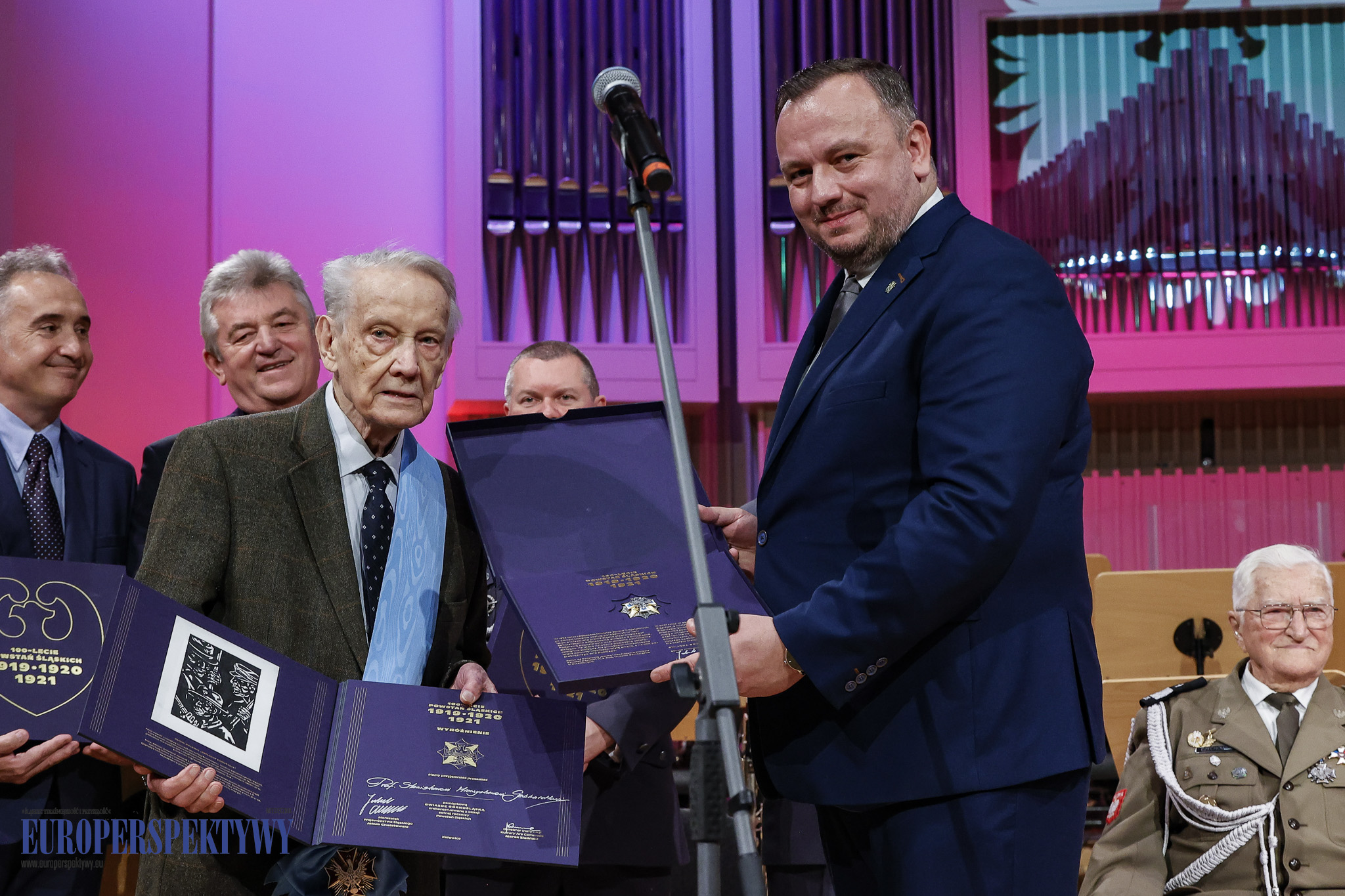 _MGL1406 Europerspektywy Gwiazda Górnośląska pamięci powstań Śląskich