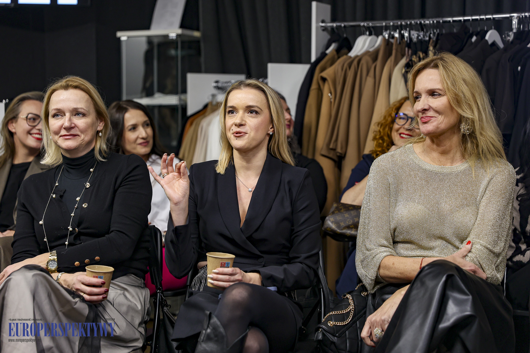 FURELLE + Jej Wysokość KOMUNIKACJA