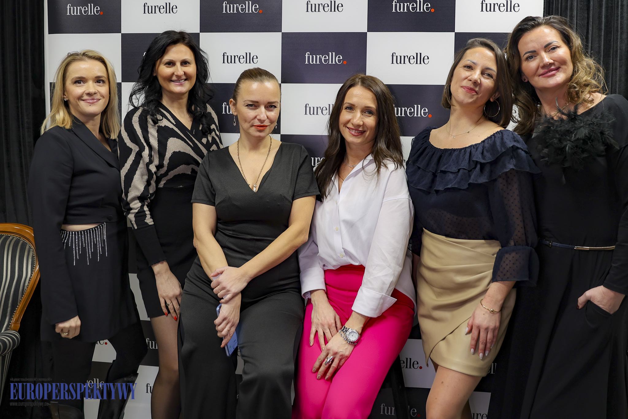 FURELLE + Jej Wysokość KOMUNIKACJA