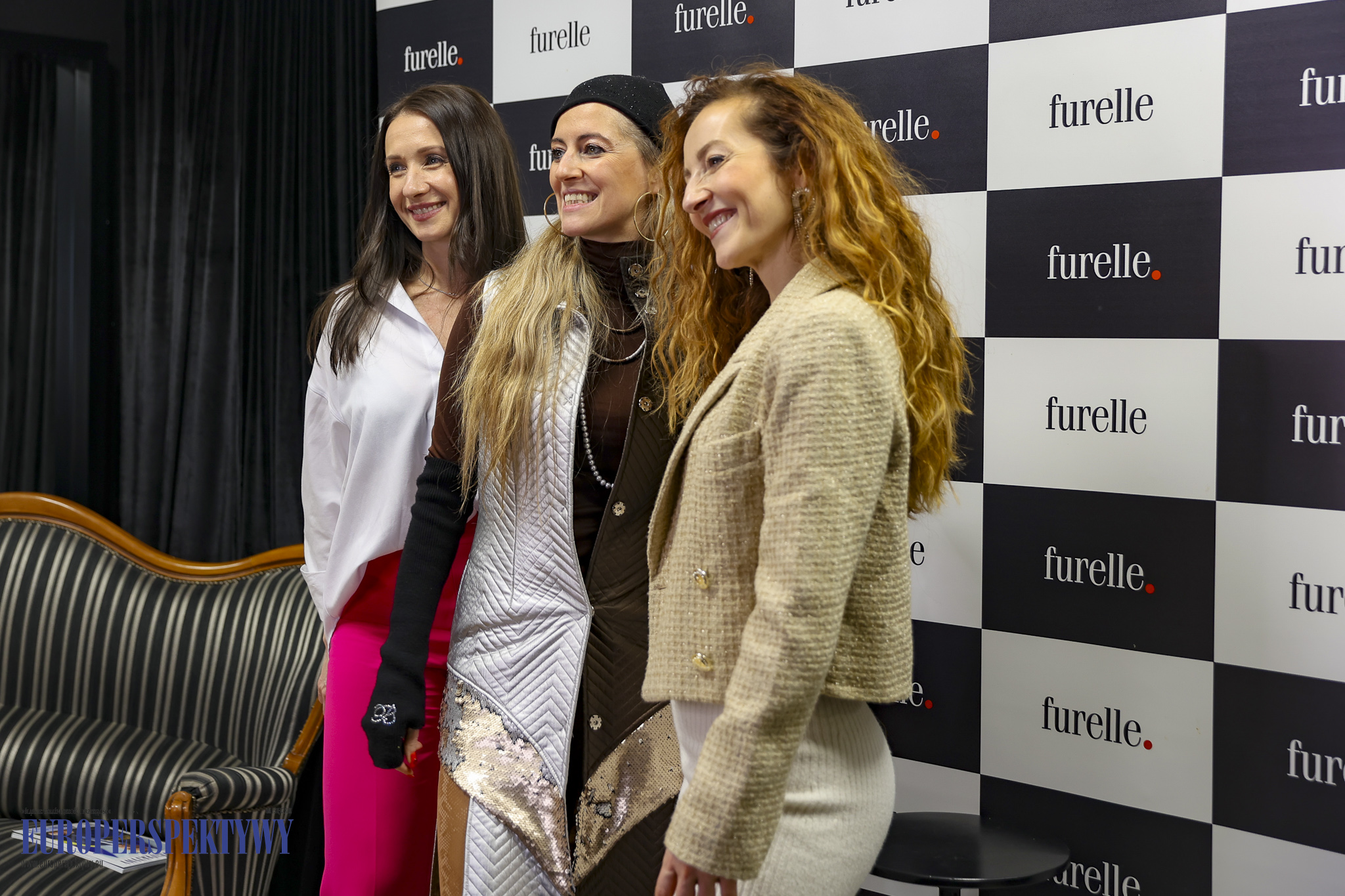 FURELLE + Jej Wysokość KOMUNIKACJA