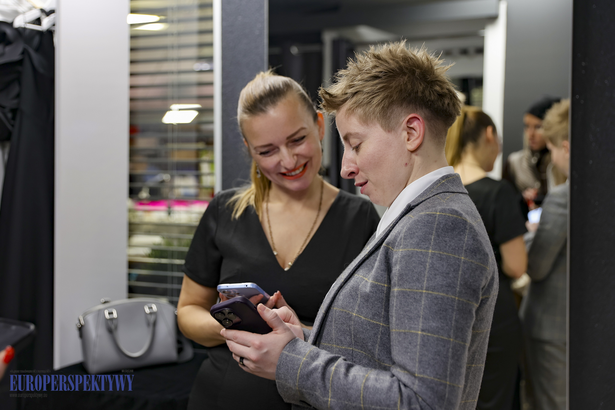 FURELLE + Jej Wysokość KOMUNIKACJA