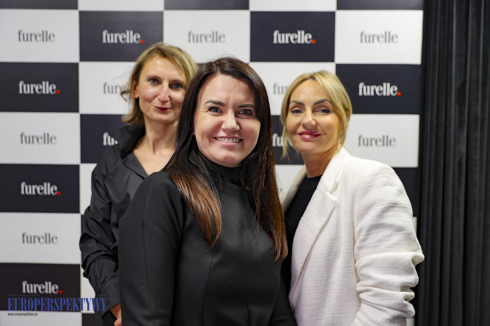 FURELLE + Jej Wysokość KOMUNIKACJA