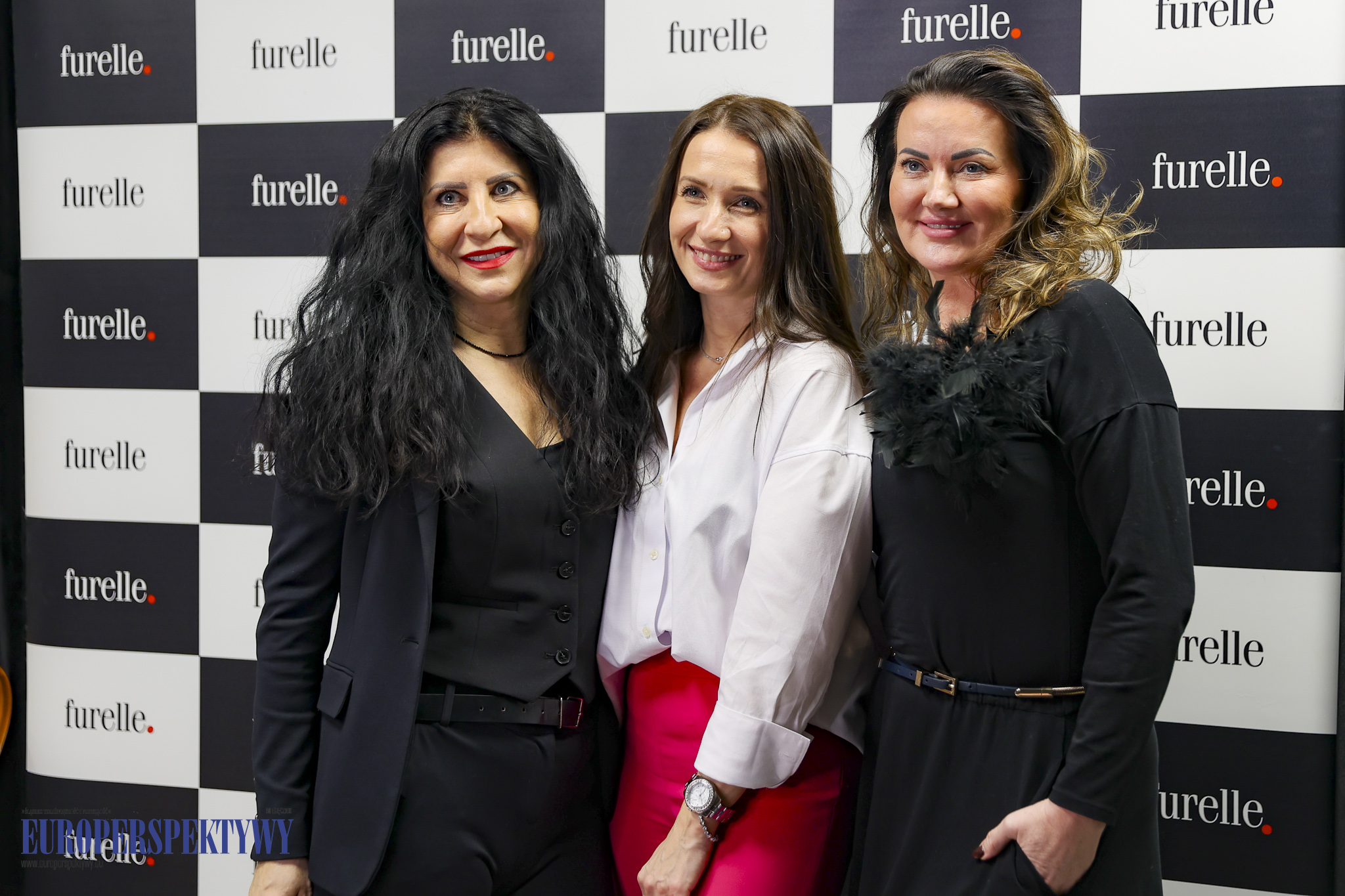 FURELLE + Jej Wysokość KOMUNIKACJA