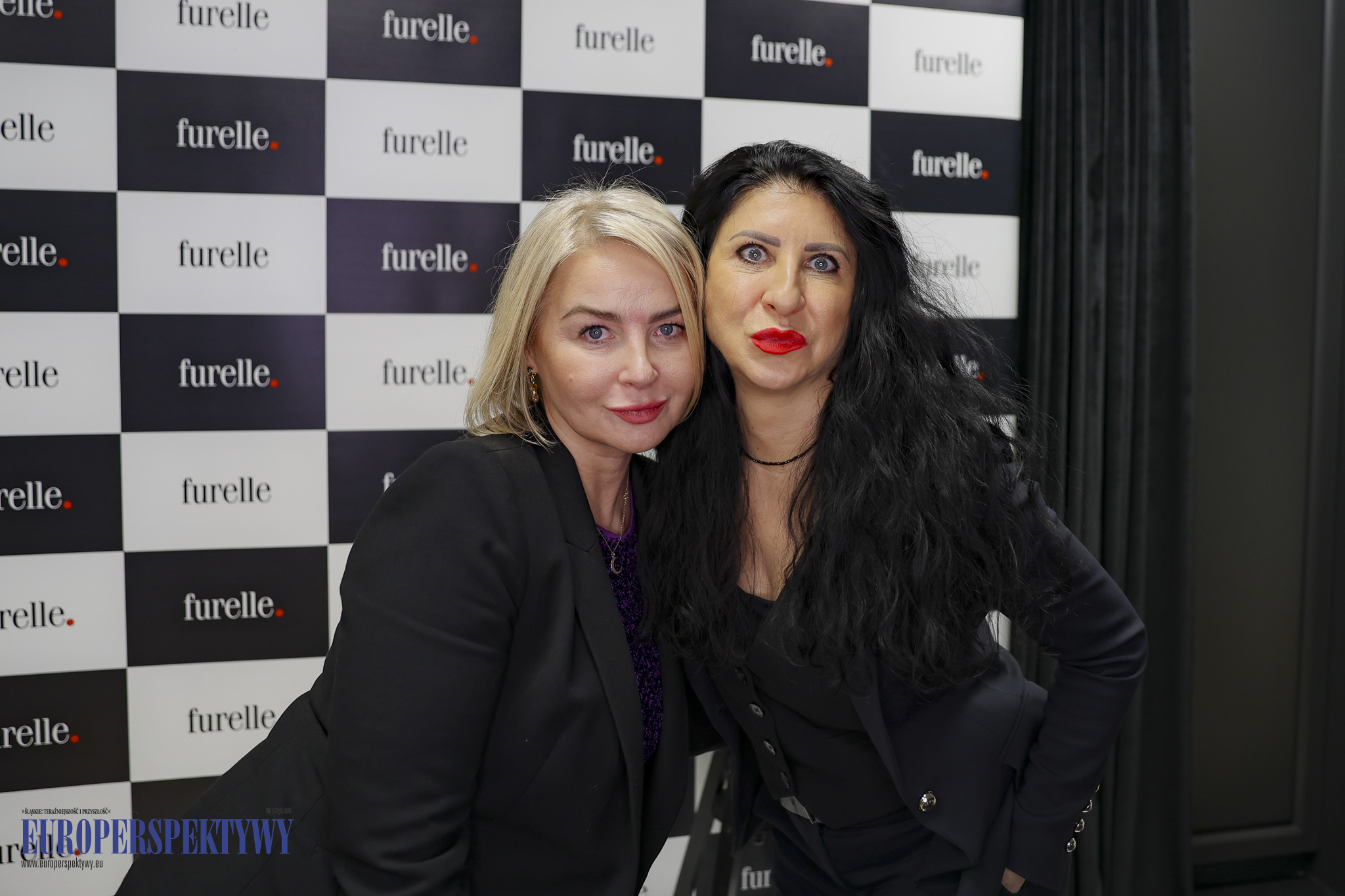 FURELLE + Jej Wysokość KOMUNIKACJA