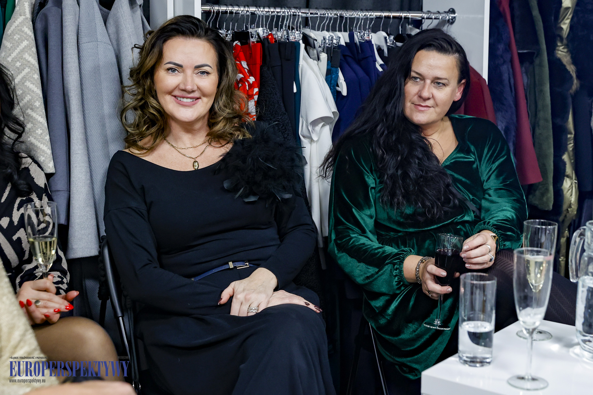 FURELLE + Jej Wysokość KOMUNIKACJA