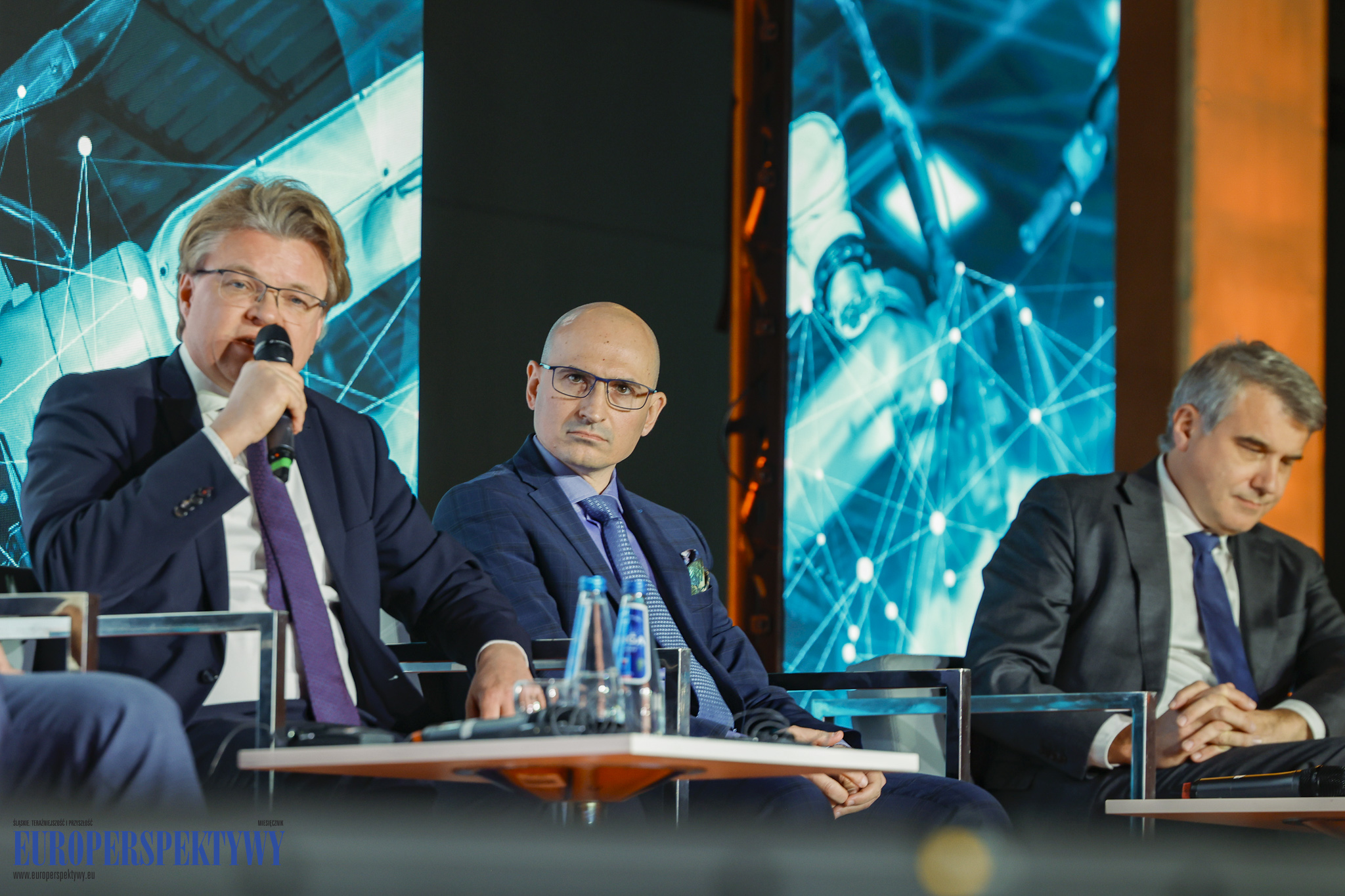 _MGL1985 Europerspektywy RIG: Industry in transition