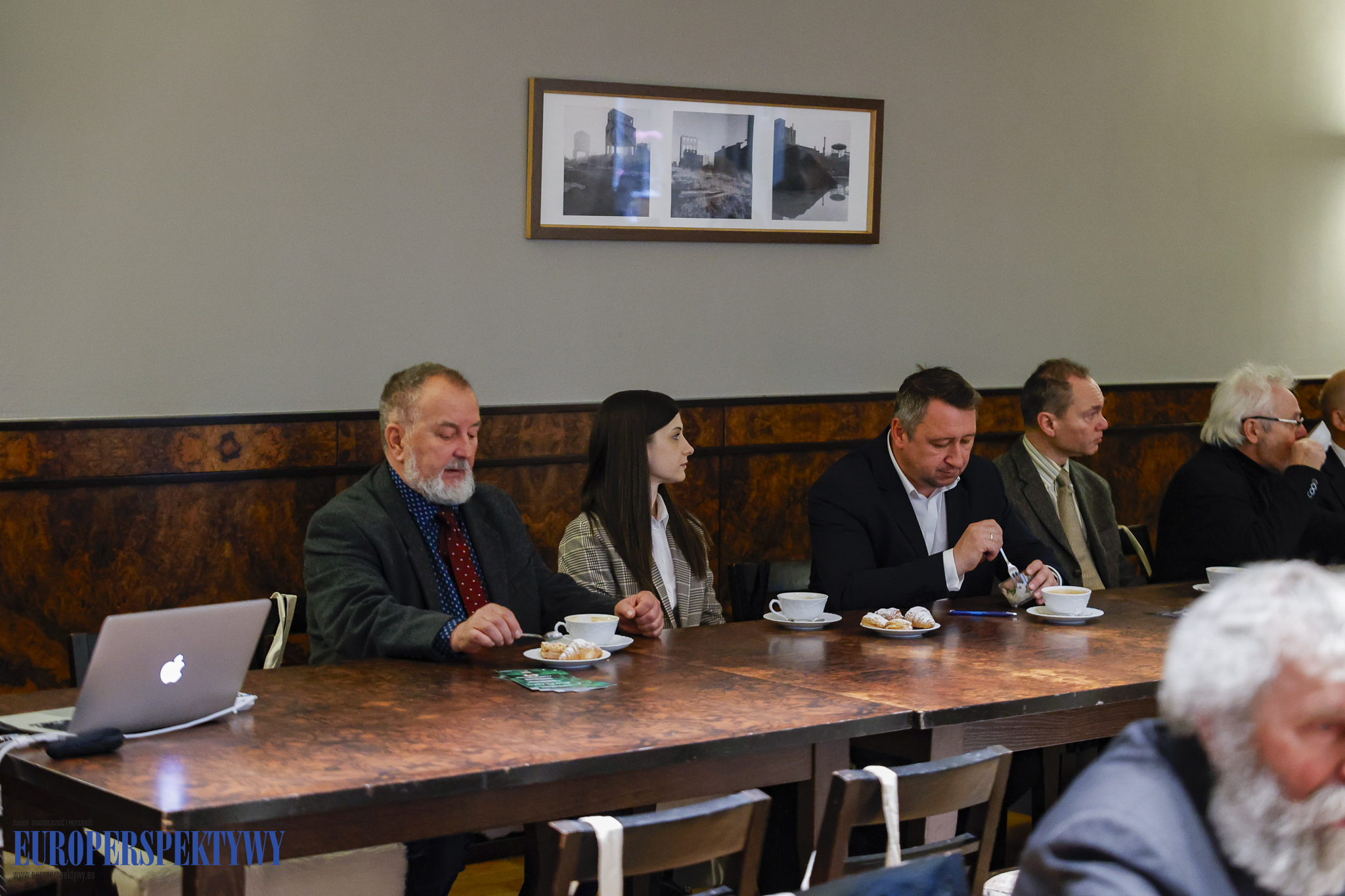 _MGL6747 Europerspektywy Grupa Amber i Śląska FPP — Business Point