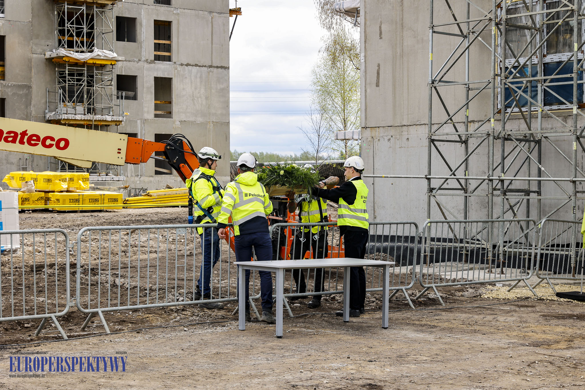 _MGL8889 Europerspektywy TBS zawieszenie wiechy