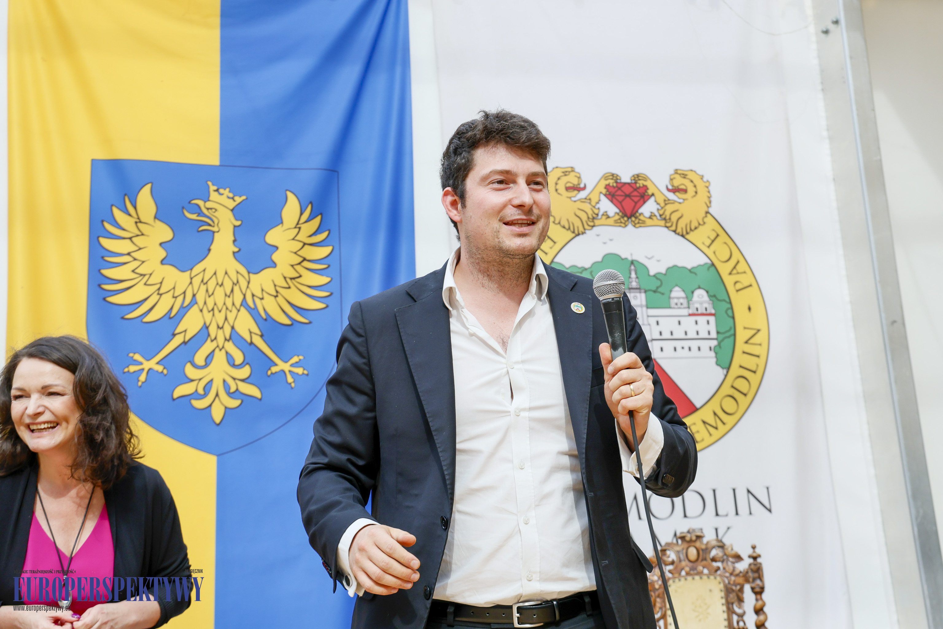 _MGL-1060 Europerspektywy Business Centre Club na Zamku w Niemodlinie