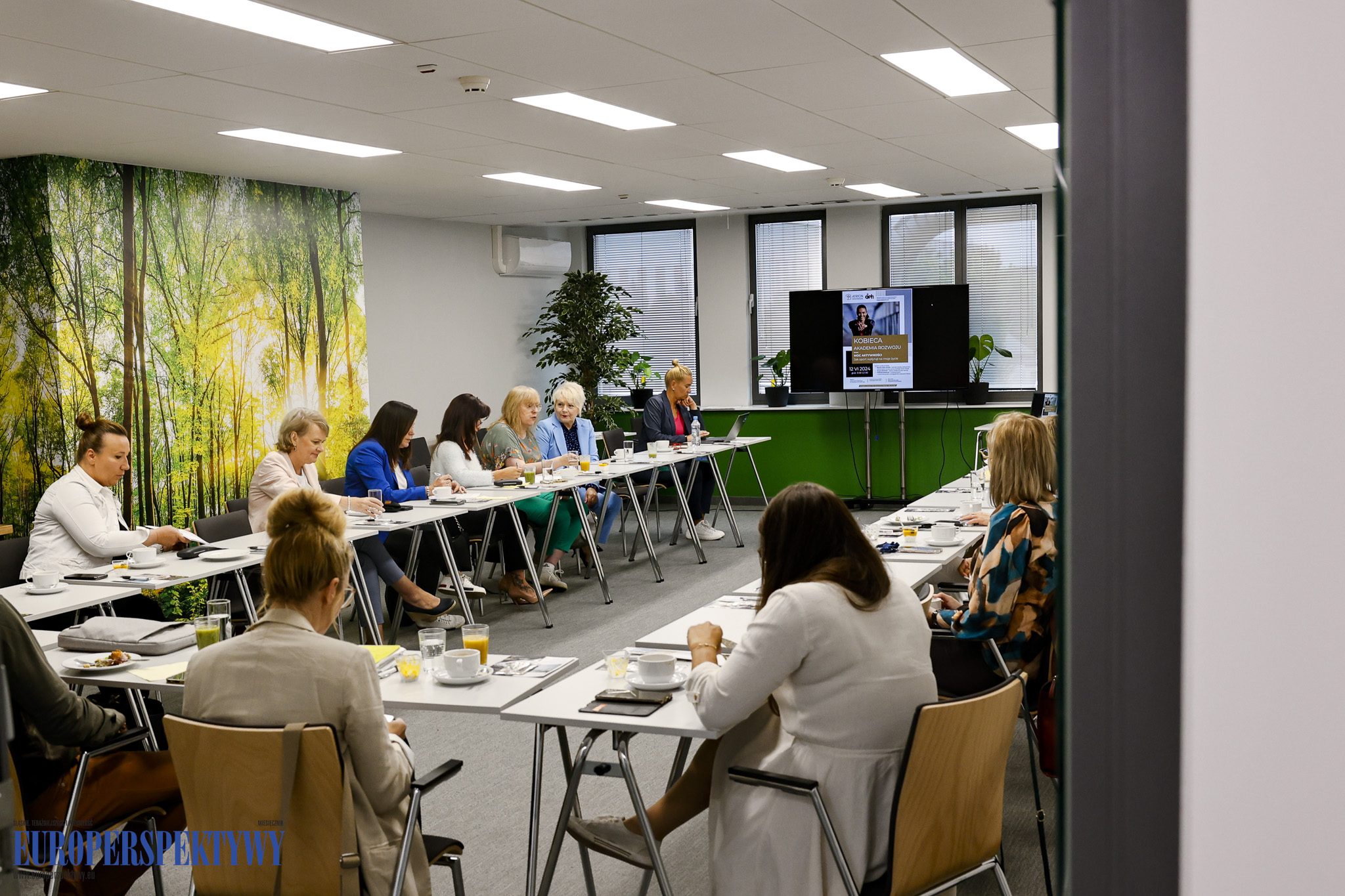 _MGL5021 Europerspektywy Atrion: 3. Kobieca Akademia Rozwoju