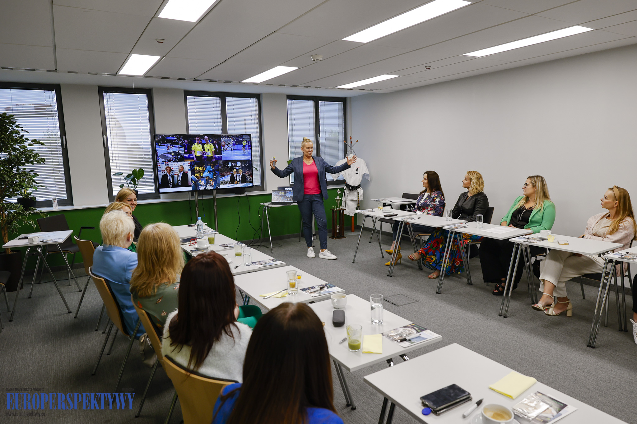 _MGL5522 Europerspektywy Atrion: 3. Kobieca Akademia Rozwoju