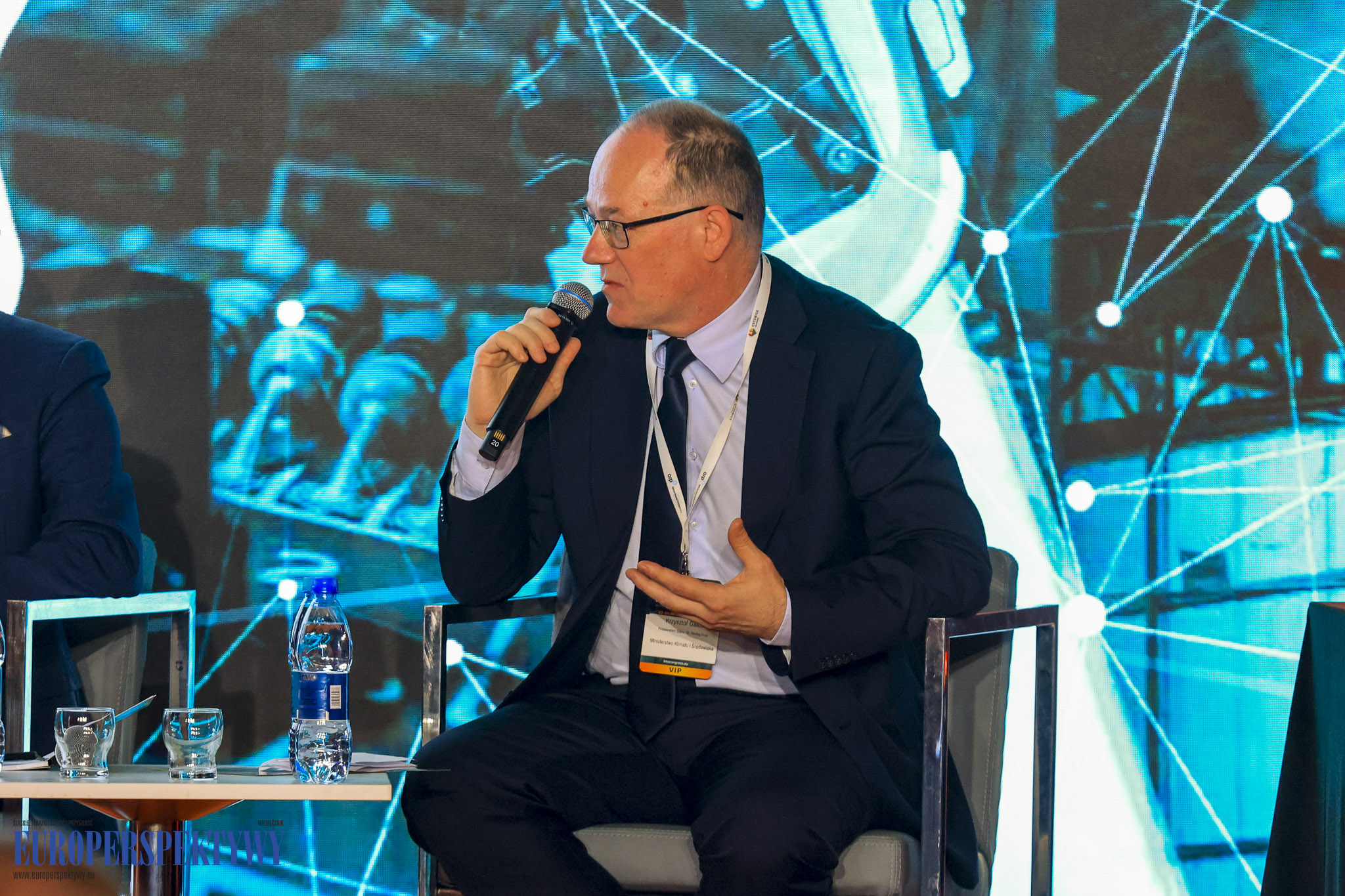 _MGL7264 Europerspektywy Industry in Transition 2024