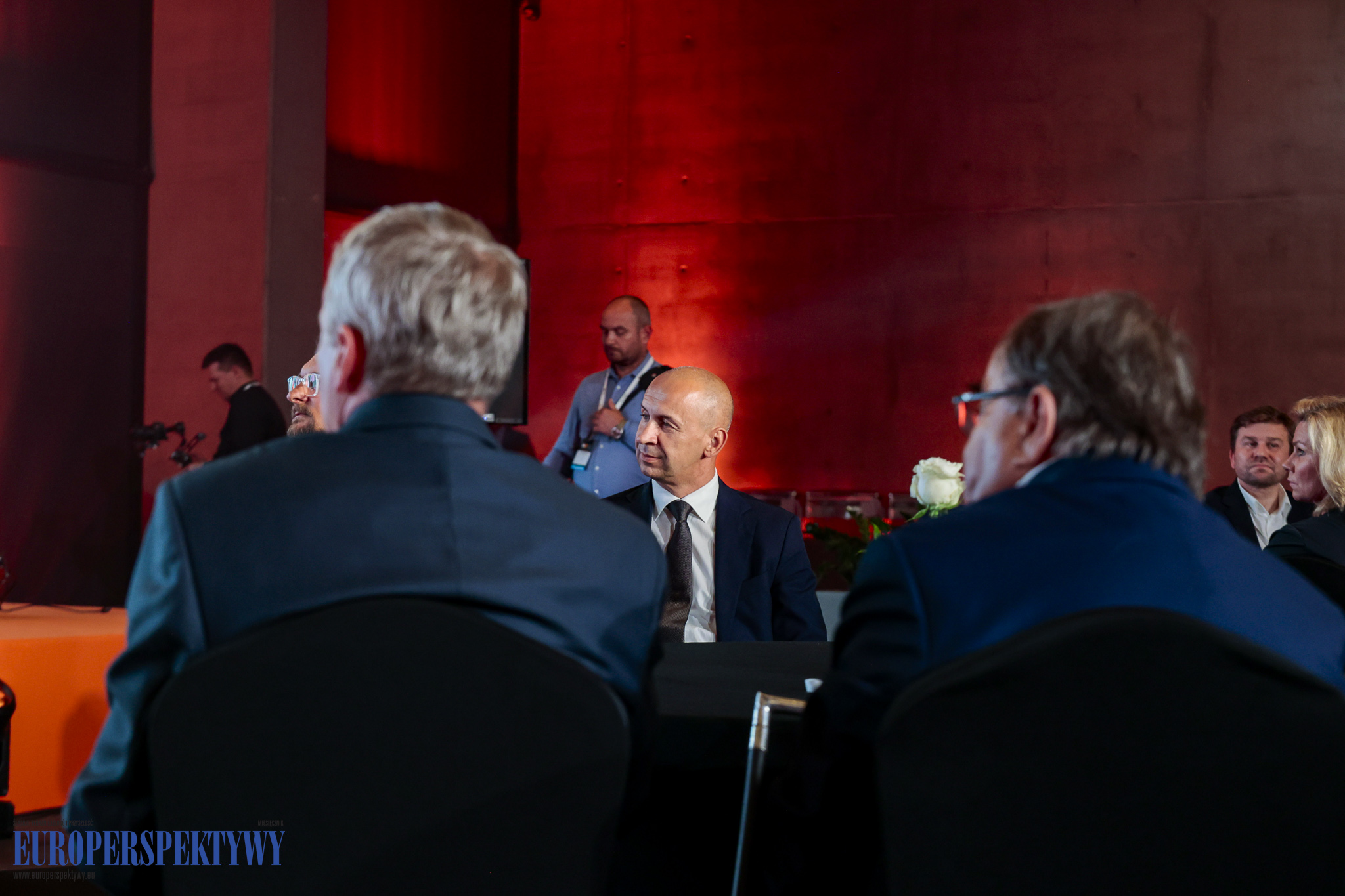 _MGL8085 Europerspektywy Industry in Transition 2024