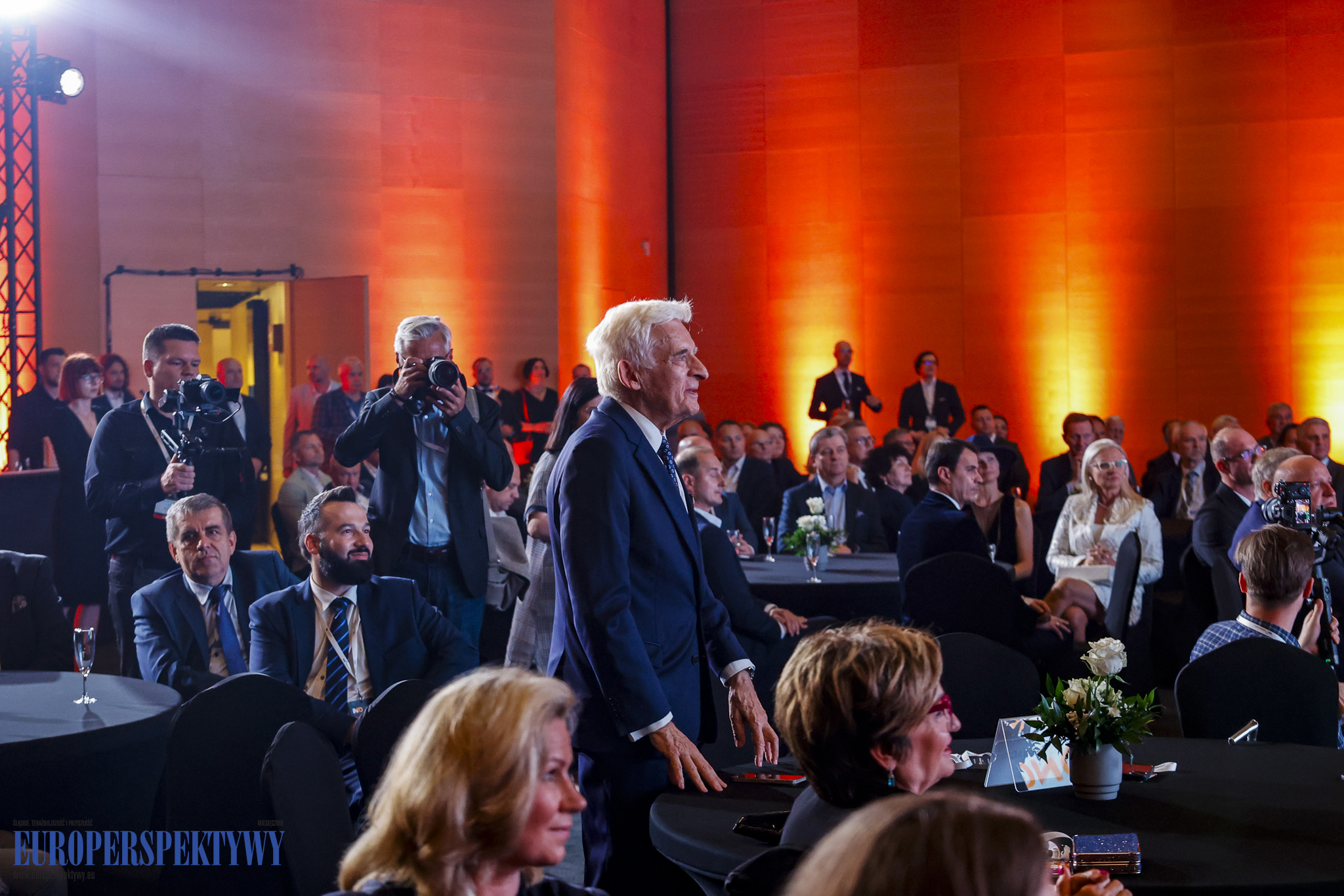 _MGL8280 Europerspektywy Industry in Transition 2024