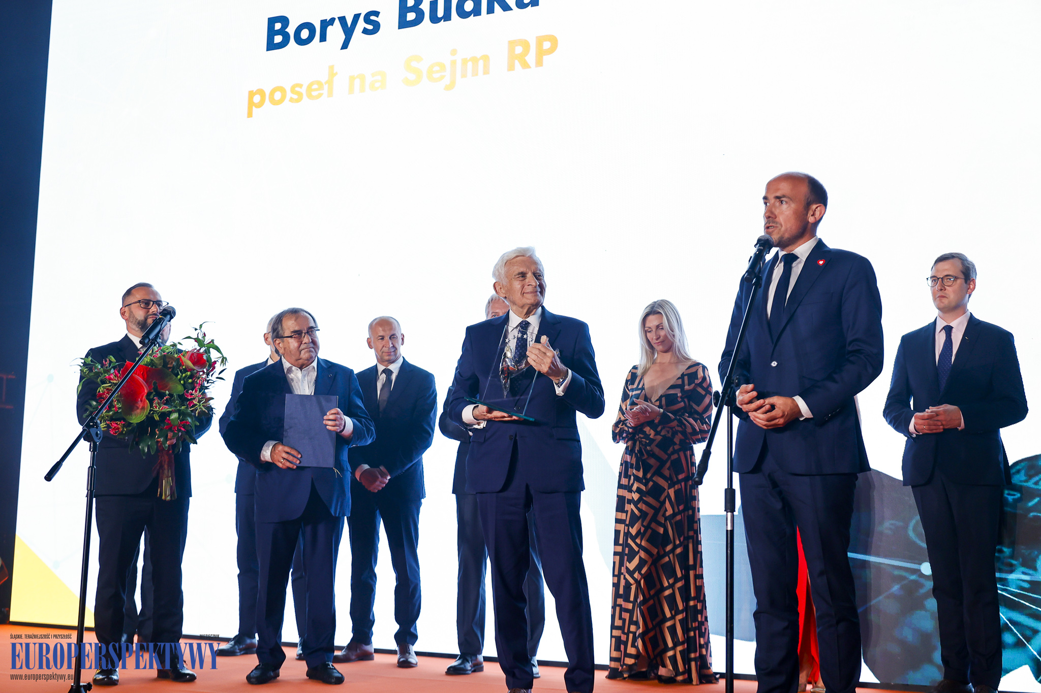 _MGL8377 Europerspektywy Industry in Transition 2024