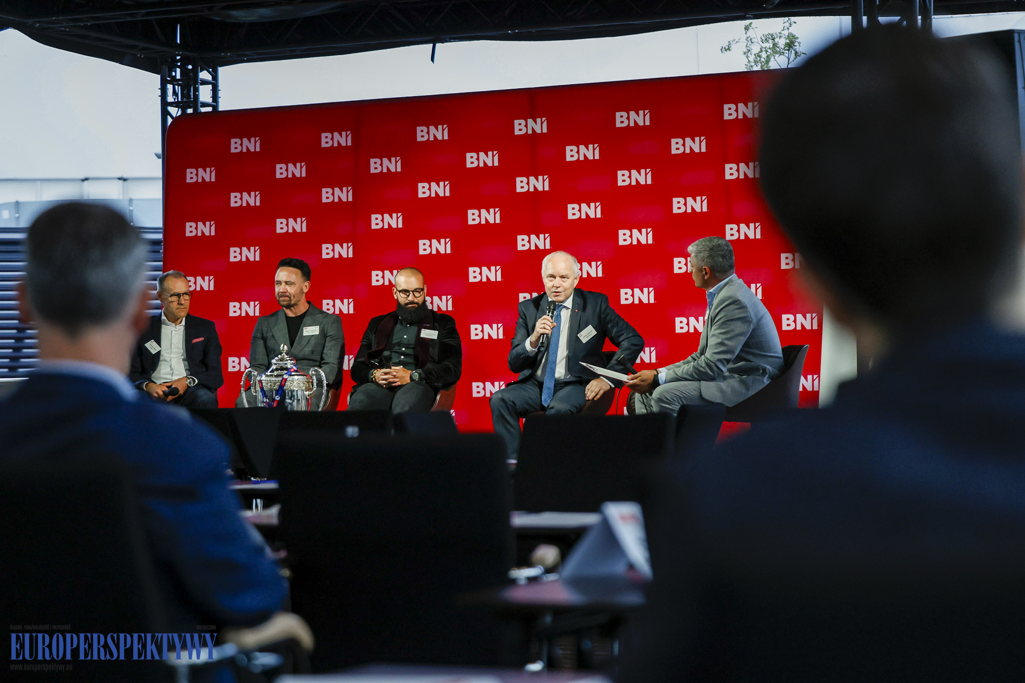 Na patio na dachu Cavatina Hall w Bielsku-Białej odbyło się specjalne spotkanie networkingowe dwóch bielskich organizacji: Business Network International (BNI Premium) oraz Business Center Club (Bielska Loża BCC).