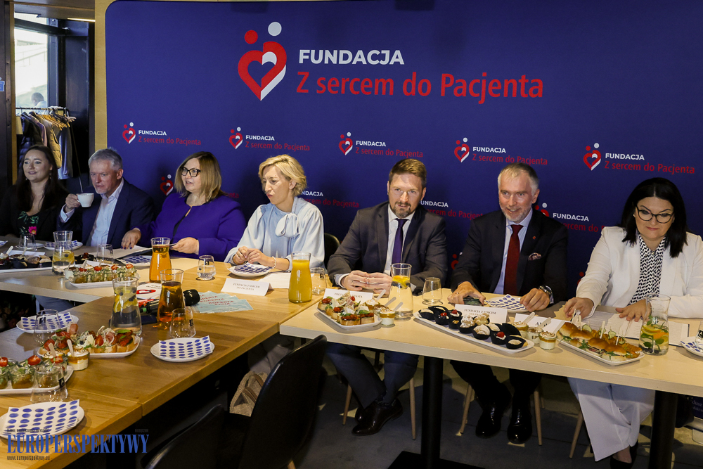 W Międzynarodowym Centrum Kongresowym w Katowicach odbyło się śniadanie prasowe zapowiadające 2. Centralny Klub Pacjenta - wydarzenie Fundacji „Z sercem do Pacjenta”, która odbędzie się 24 września br. w katowickim MCK.