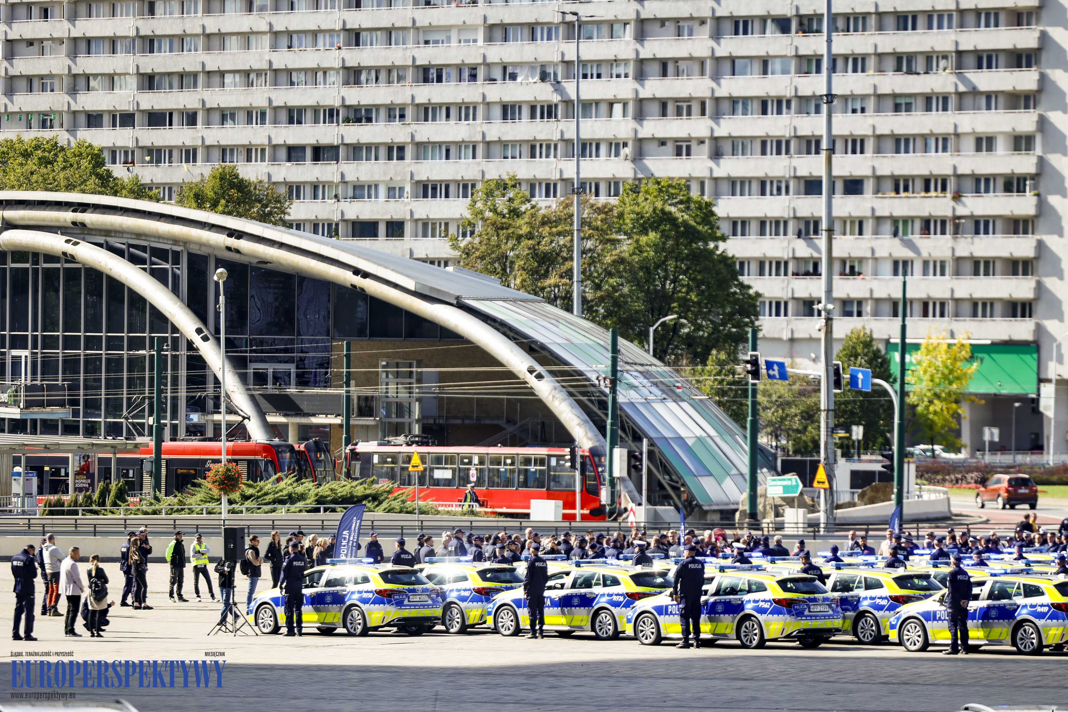 Europerspektywy Uroczyste przekazanie radiowozów