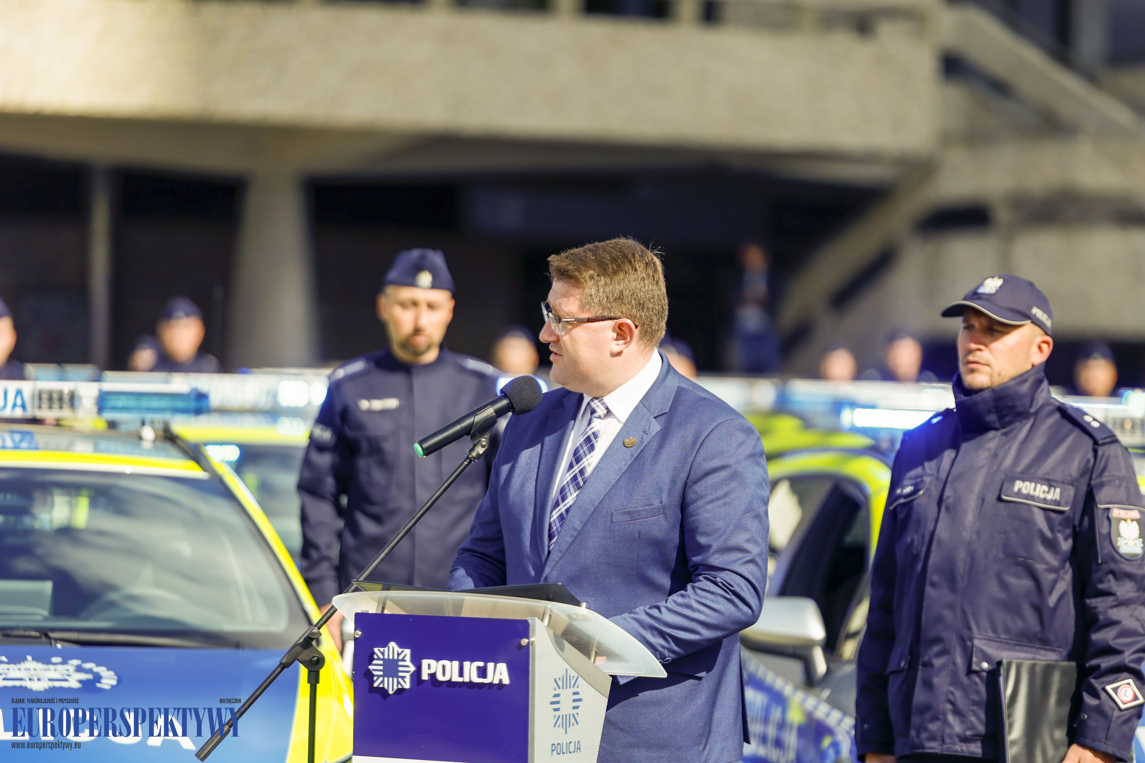 Europerspektywy Uroczyste przekazanie radiowozów