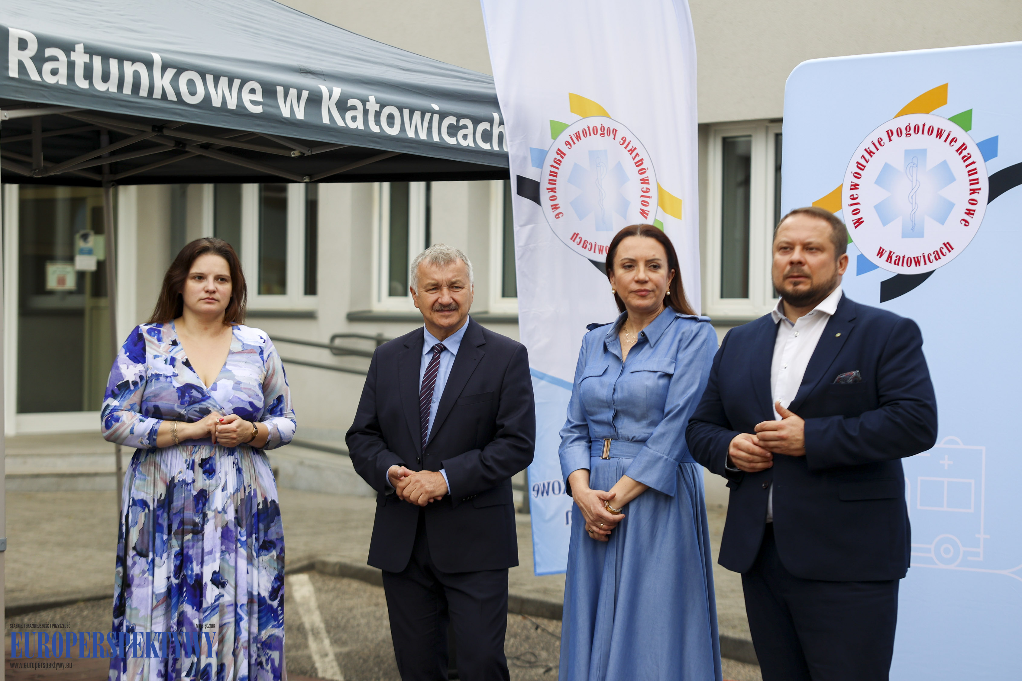 Europerspektywy 14 ambulansów dla WPR w Katowicach