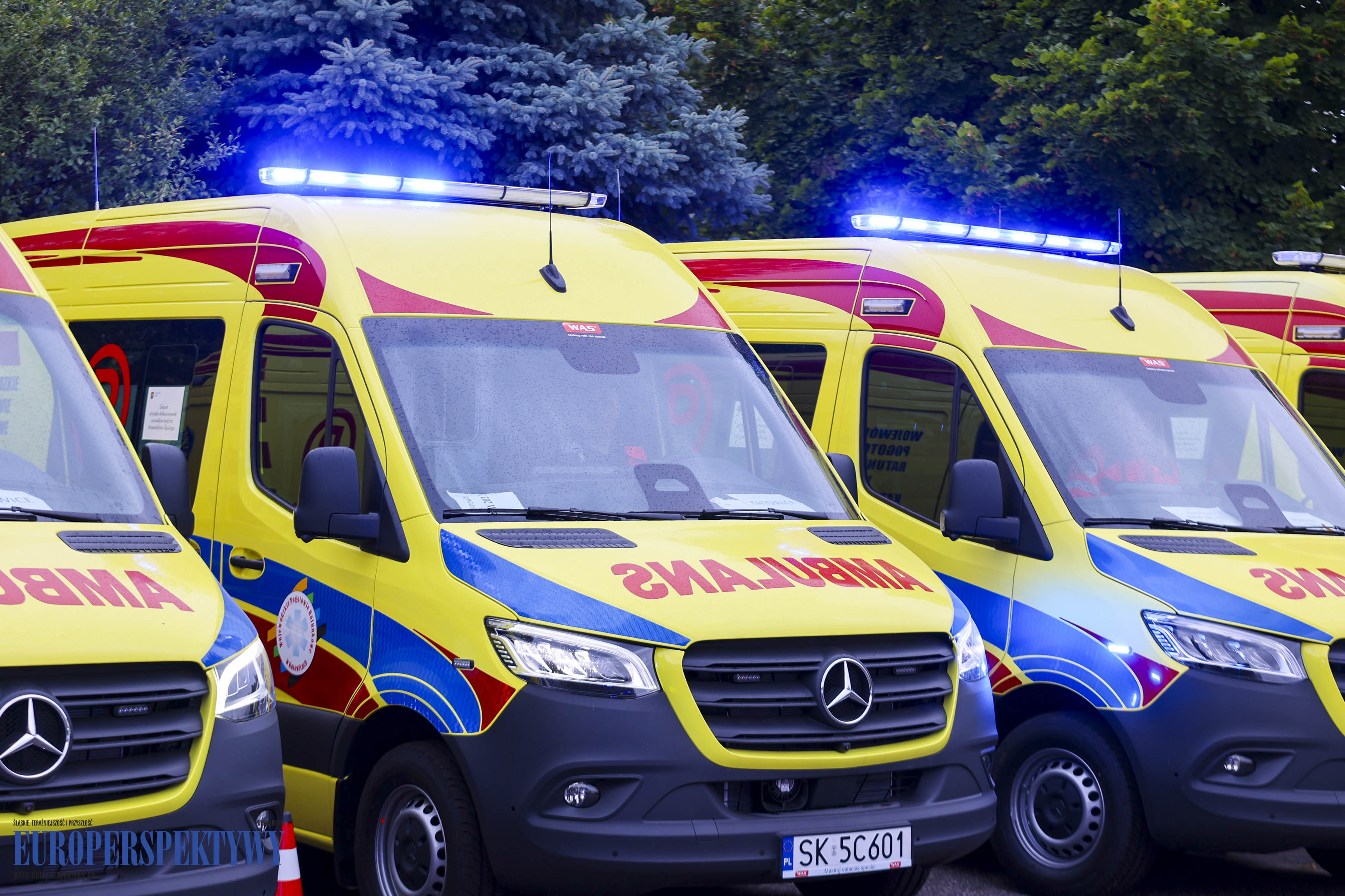 Europerspektywy 14 ambulansów dla WPR w Katowicach