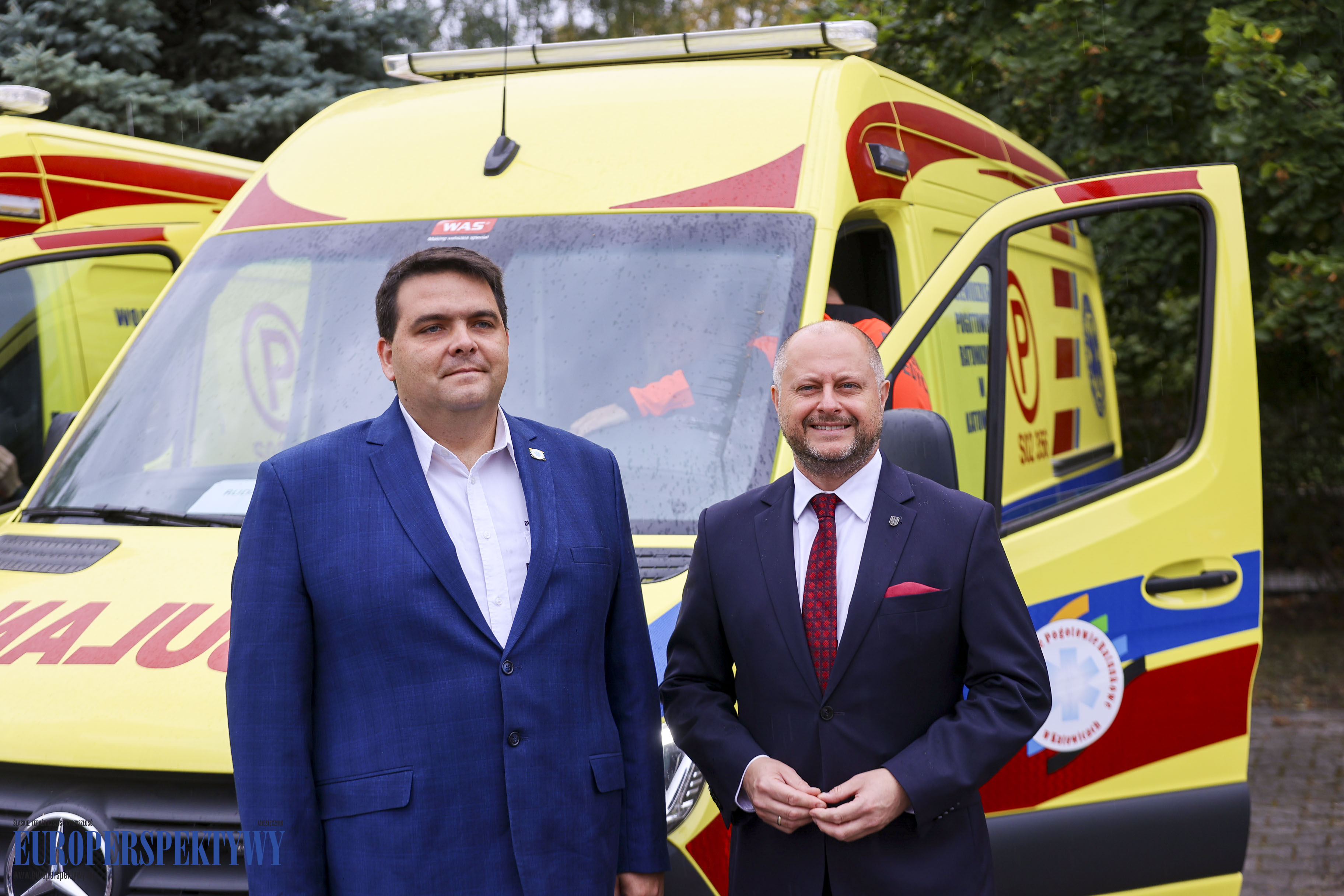 Europerspektywy 14 ambulansów dla WPR w Katowicach