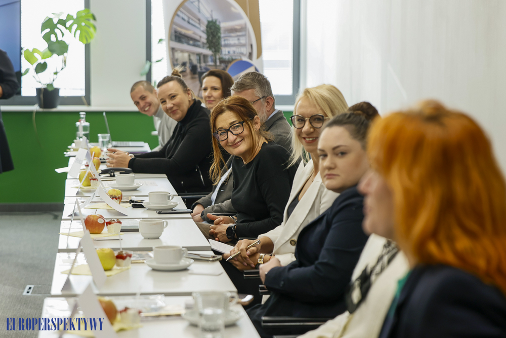 Europerspektywy ZNAMY SIĘ - JAK MOŻEMY WPŁYNĄĆ NA TWÓJ BIZNES W ATRIONIE